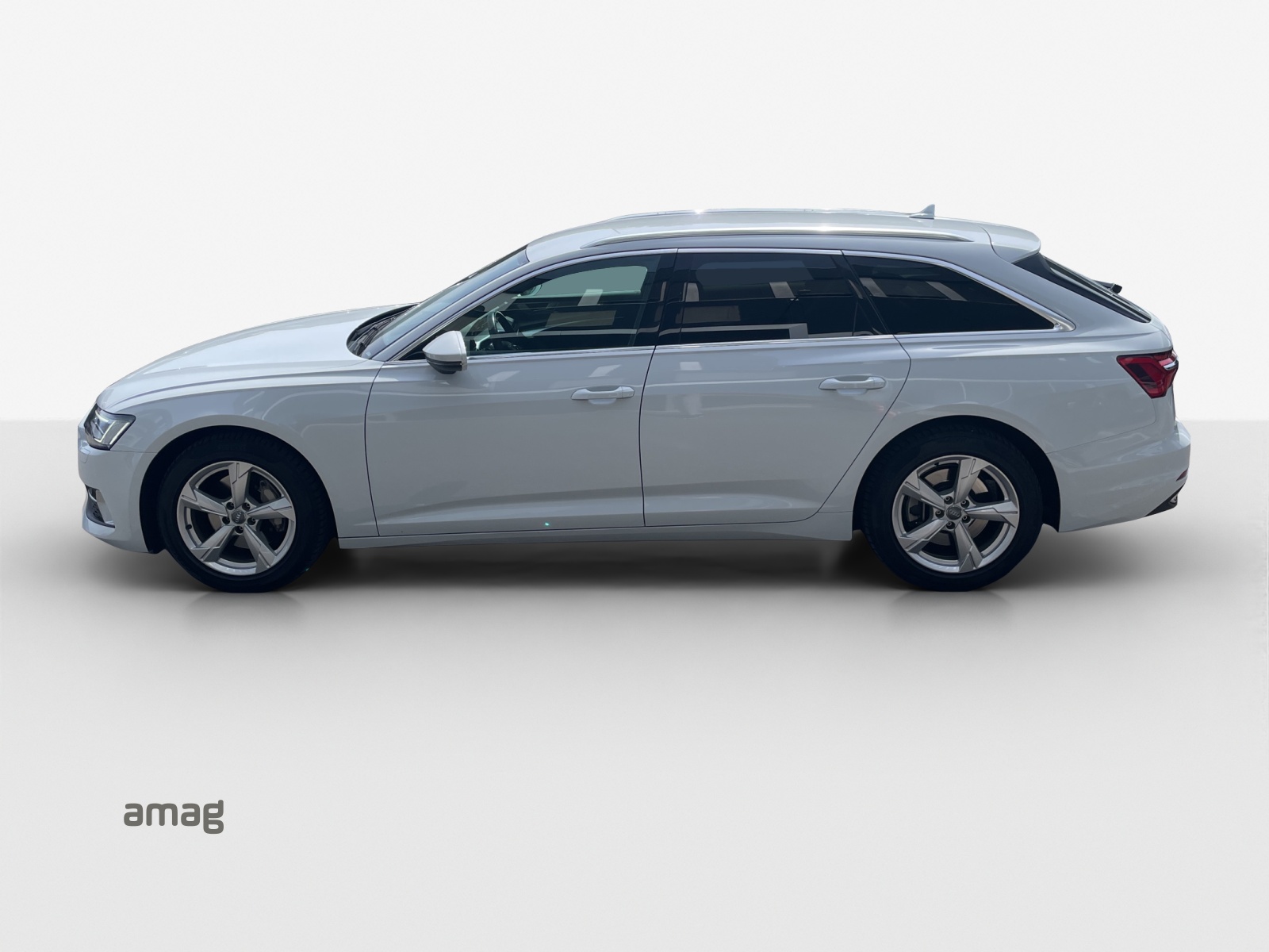 AUDI A6 Avant 45 TFSI Sport S-tronic quattro-image-1