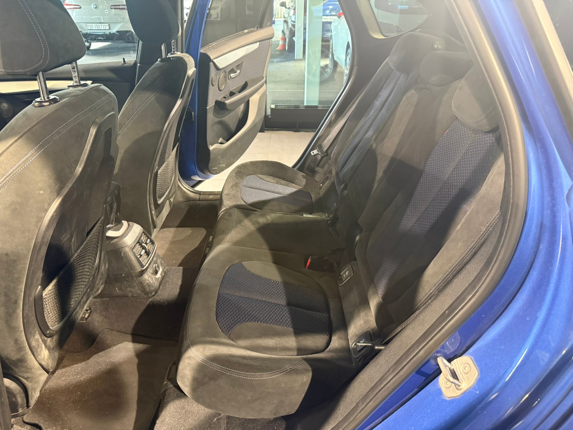 BMW 225i xDrive Active Tourer M Sport Steptronic-image-14