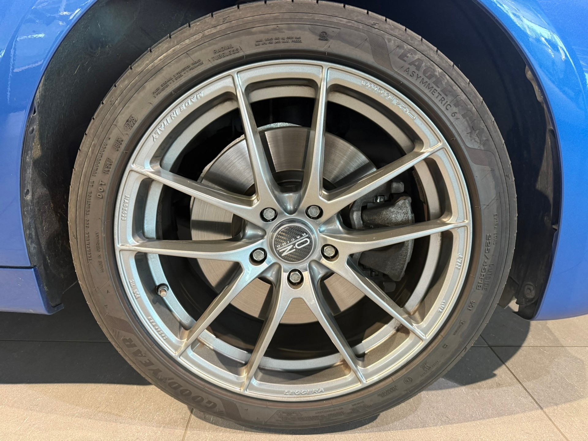 BMW 225i xDrive Active Tourer M Sport Steptronic-image-8