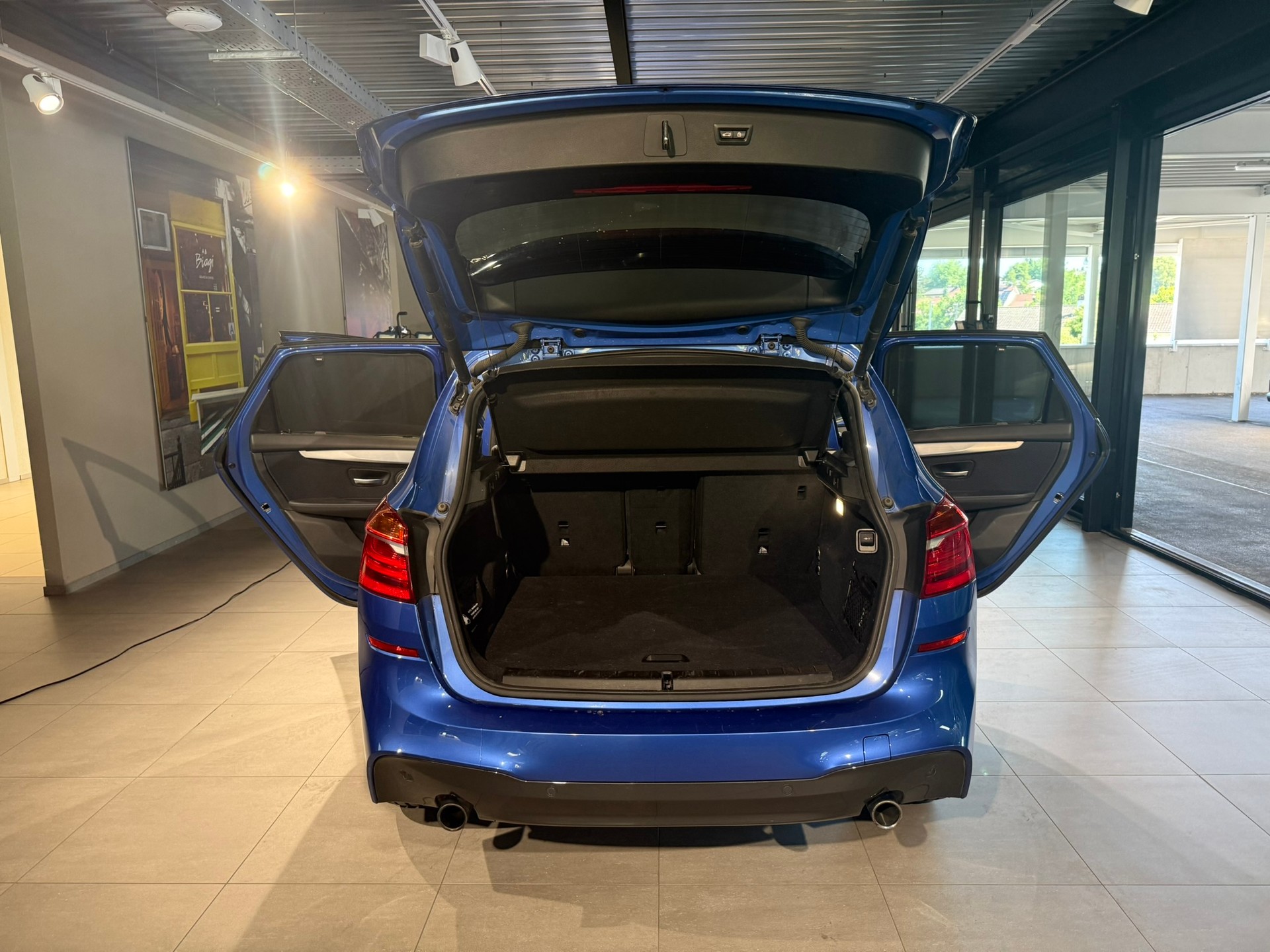 BMW 225i xDrive Active Tourer M Sport Steptronic-image-16