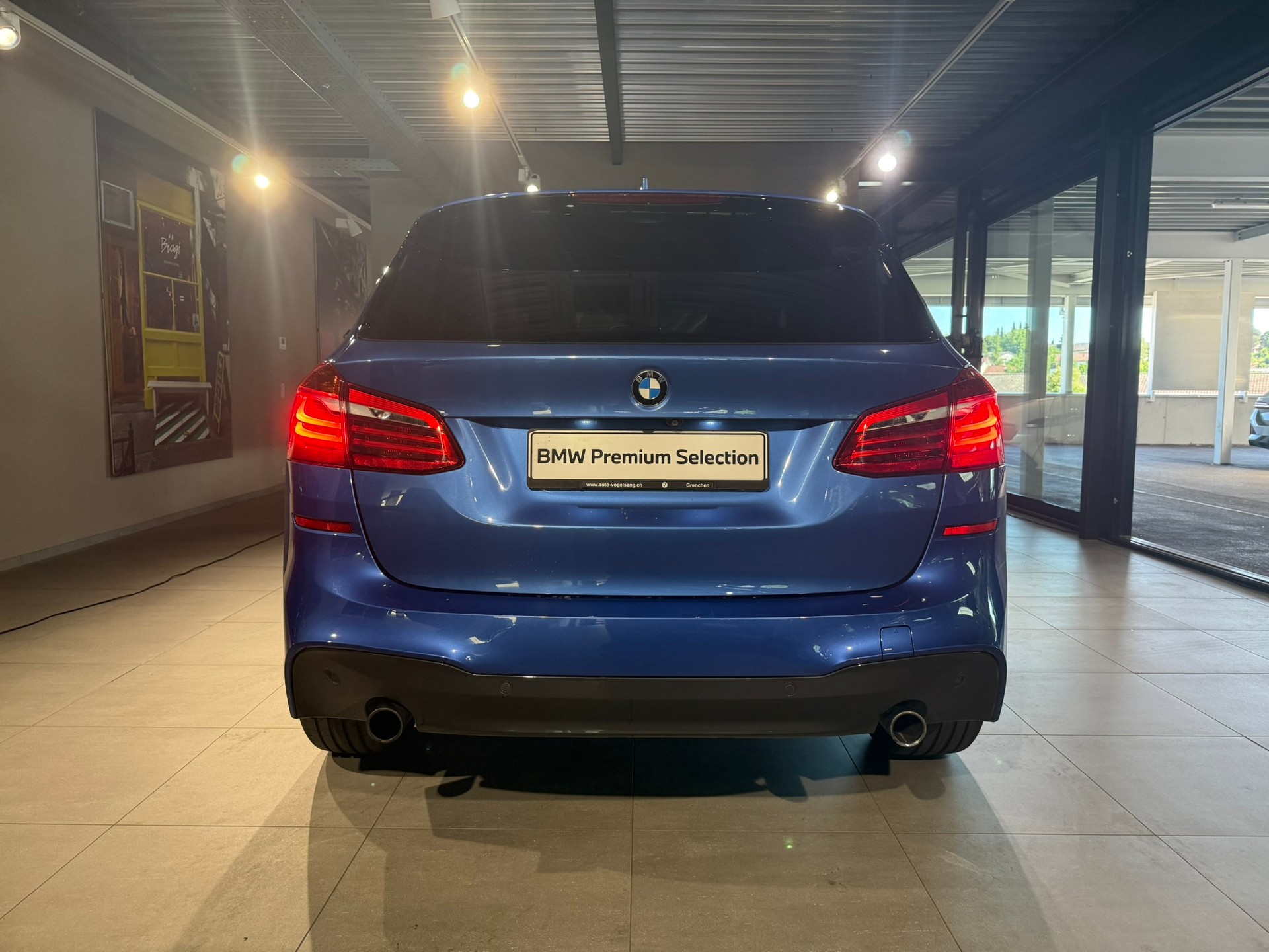 BMW 225i xDrive Active Tourer M Sport Steptronic-image-5
