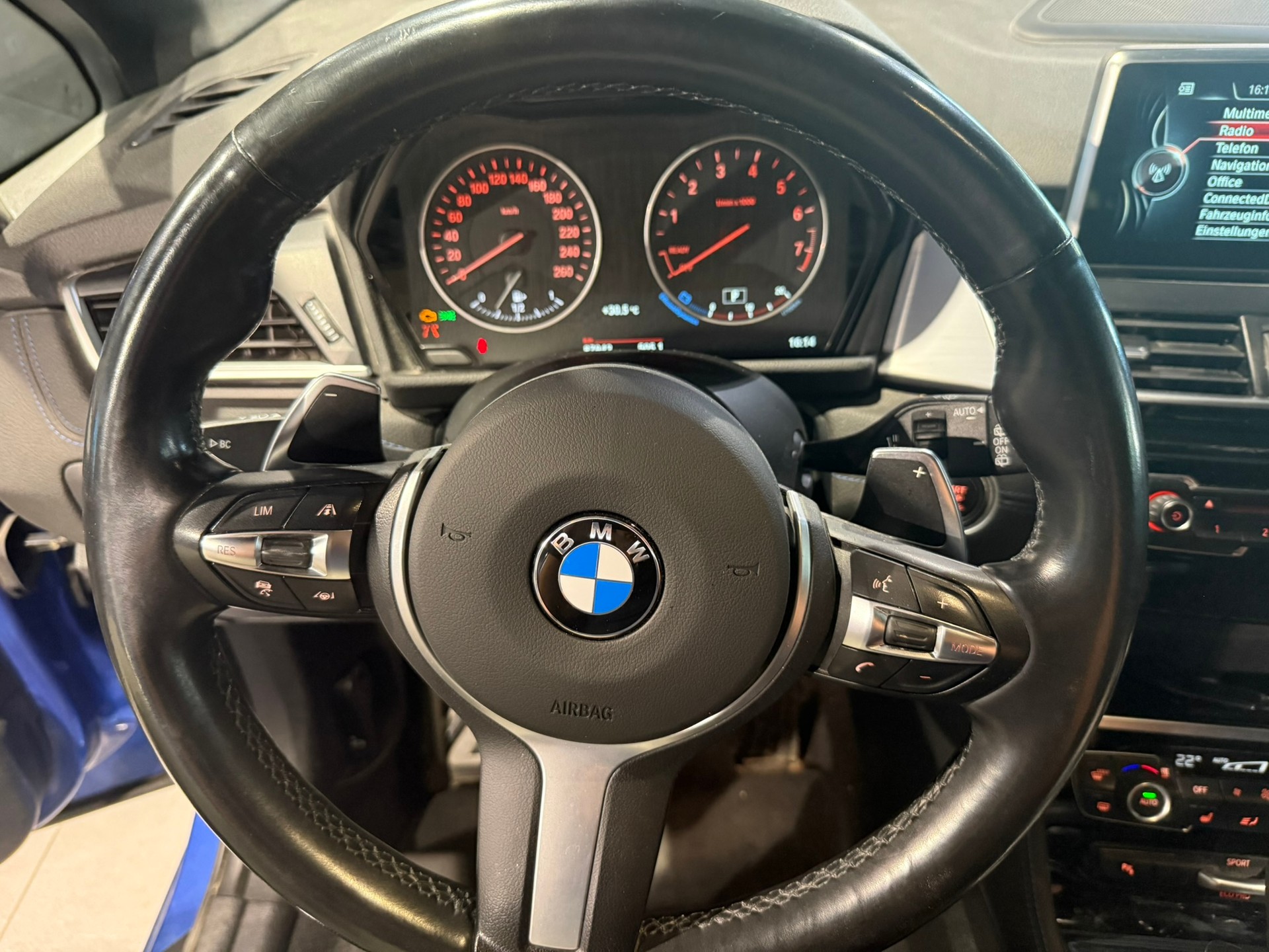 BMW 225i xDrive Active Tourer M Sport Steptronic-image-27