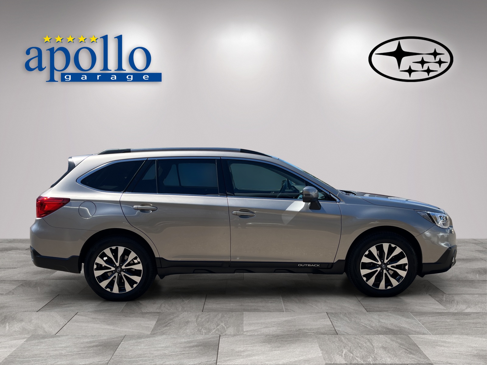 SUBARU Outback 2.5i Luxury-image-3