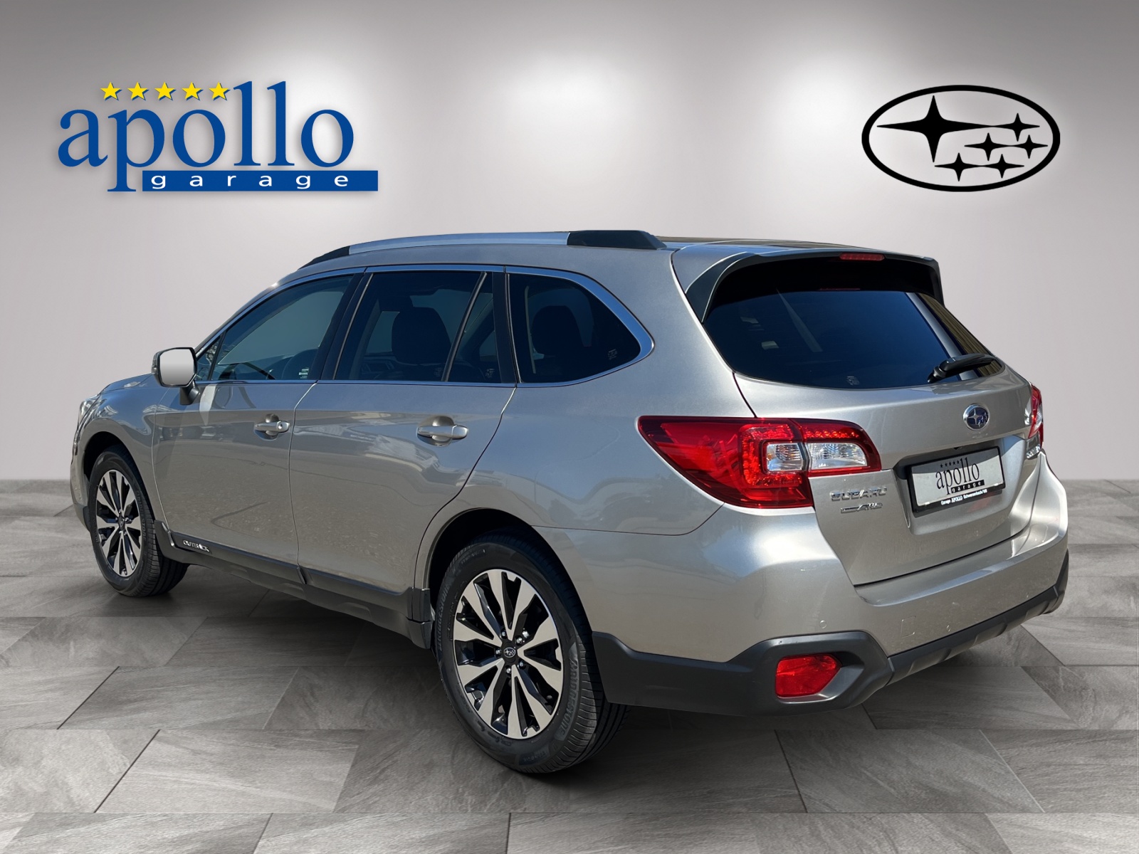 SUBARU Outback 2.5i Luxury-image-6