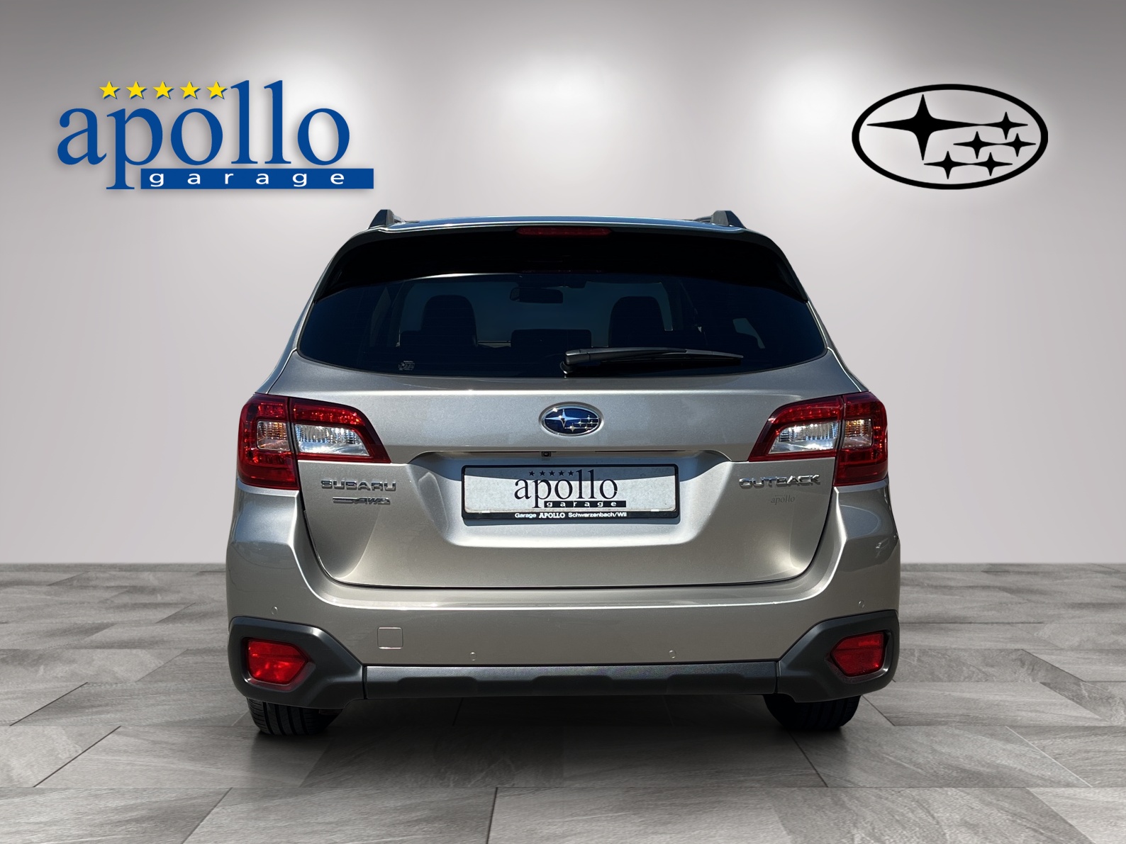 SUBARU Outback 2.5i Luxury-image-5