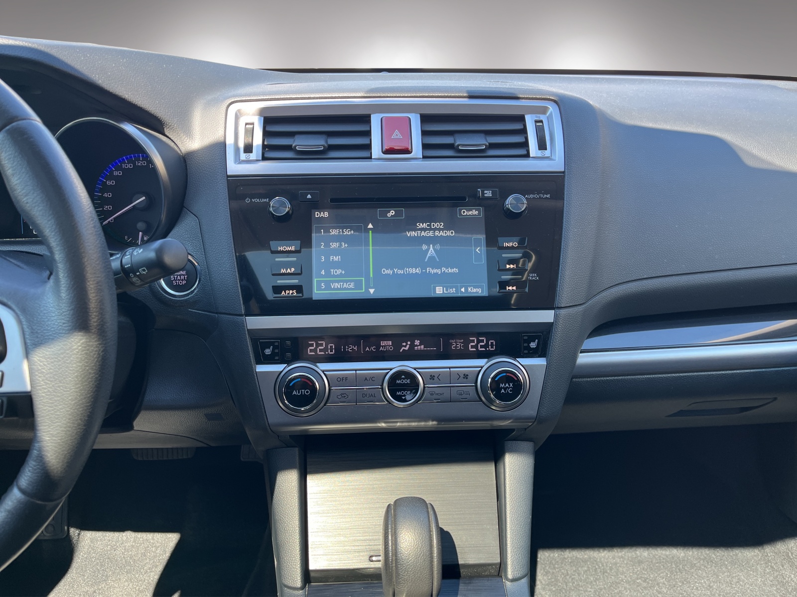 SUBARU Outback 2.5i Luxury-image-11