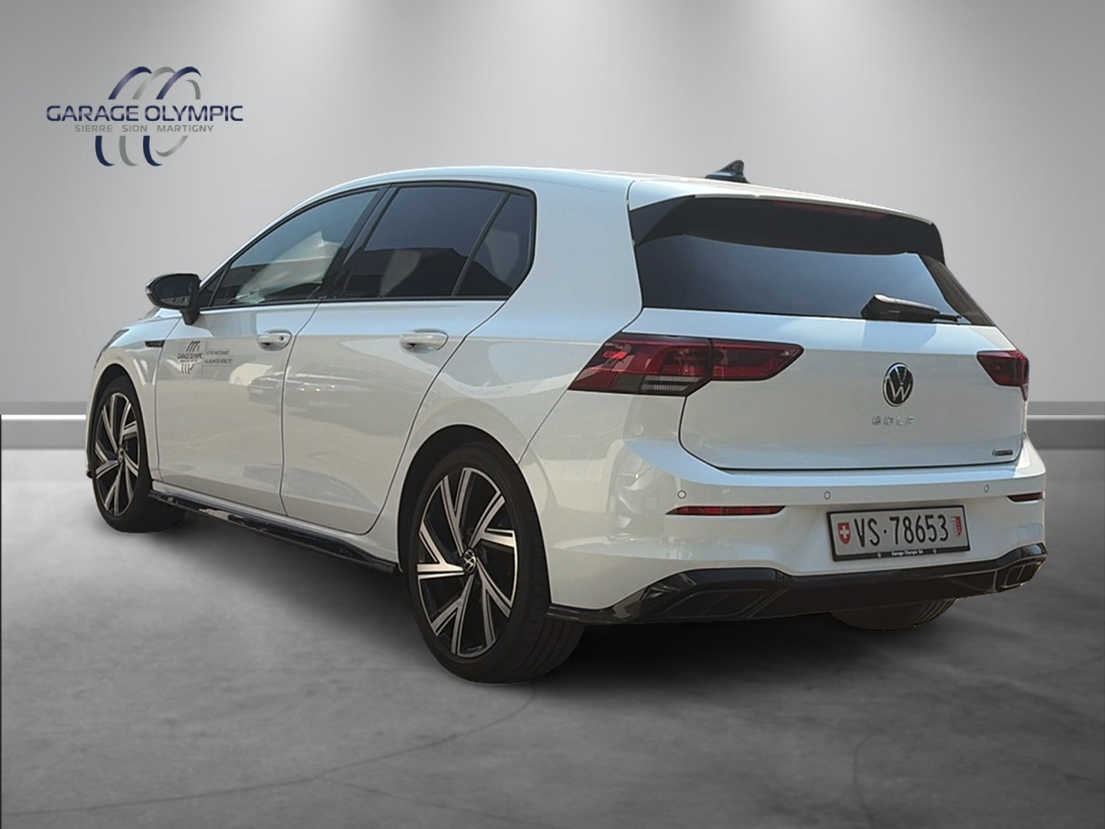 VW Golf 2.0 TSI R-Line DSG 4 Motion-image-2