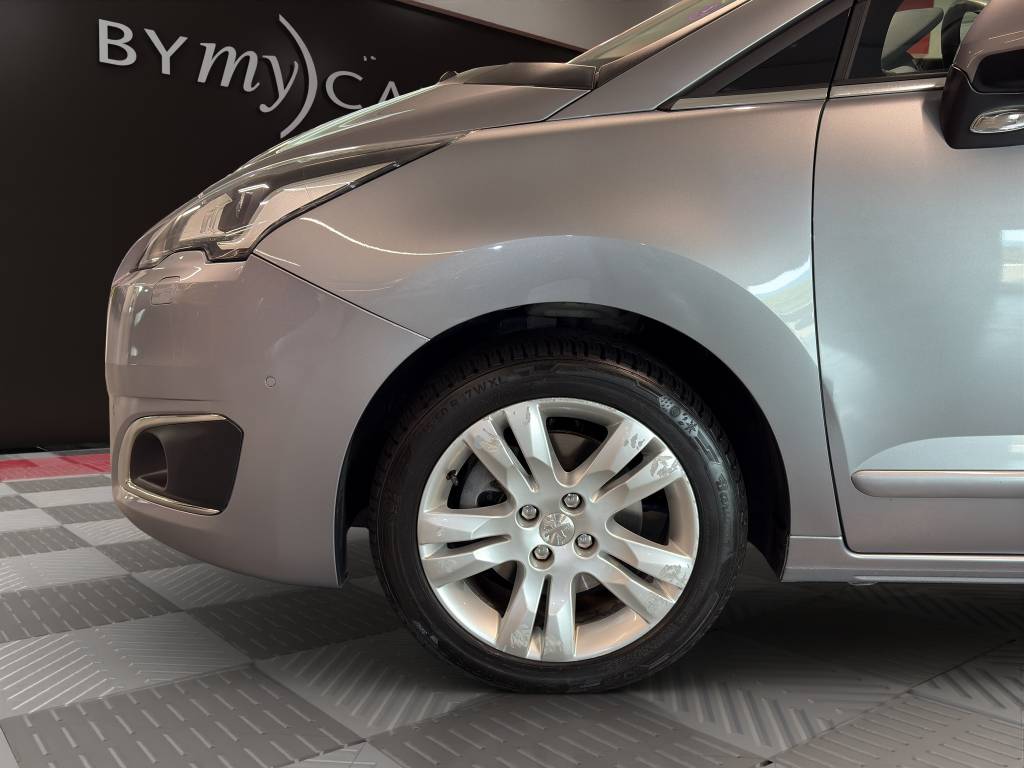 PEUGEOT 5008 1.6 THP Allure Tiptronic-image-12