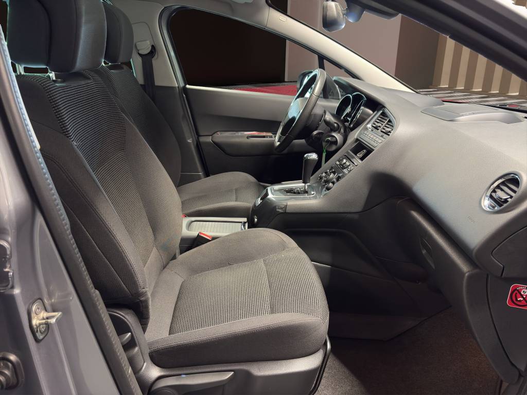 PEUGEOT 5008 1.6 THP Allure Tiptronic-image-7