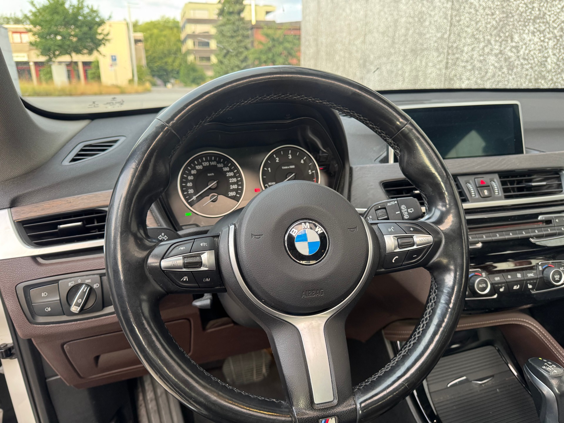 BMW X1 xDrive 20d Sport Line Steptronic-image-11