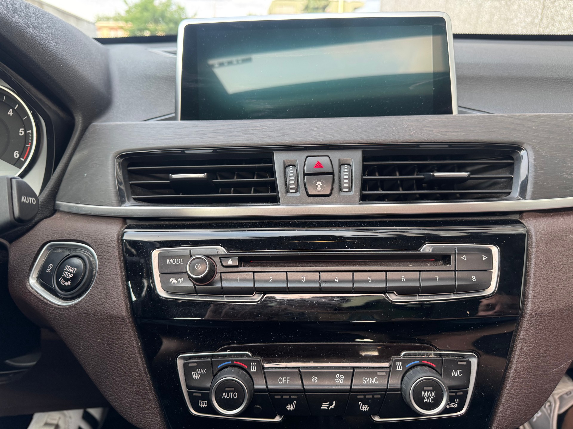 BMW X1 xDrive 20d Sport Line Steptronic-image-9