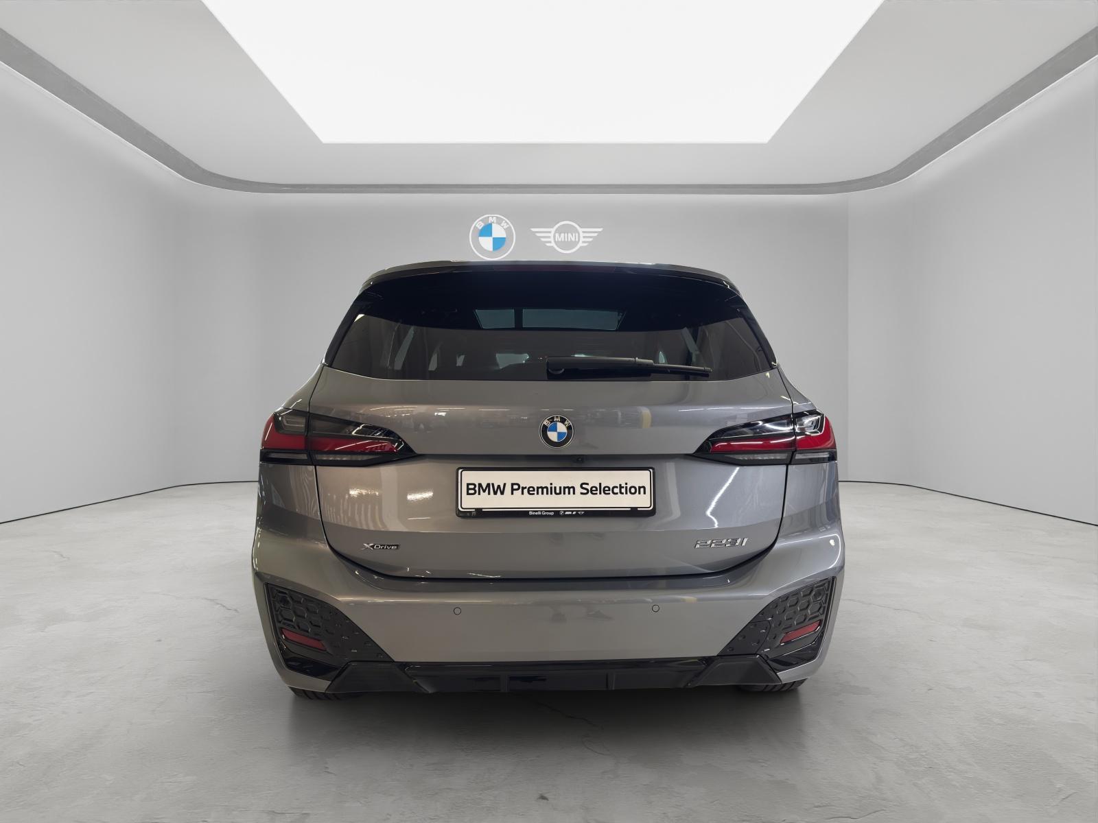BMW 223i xDrive SDKG Active Tourer-image-14