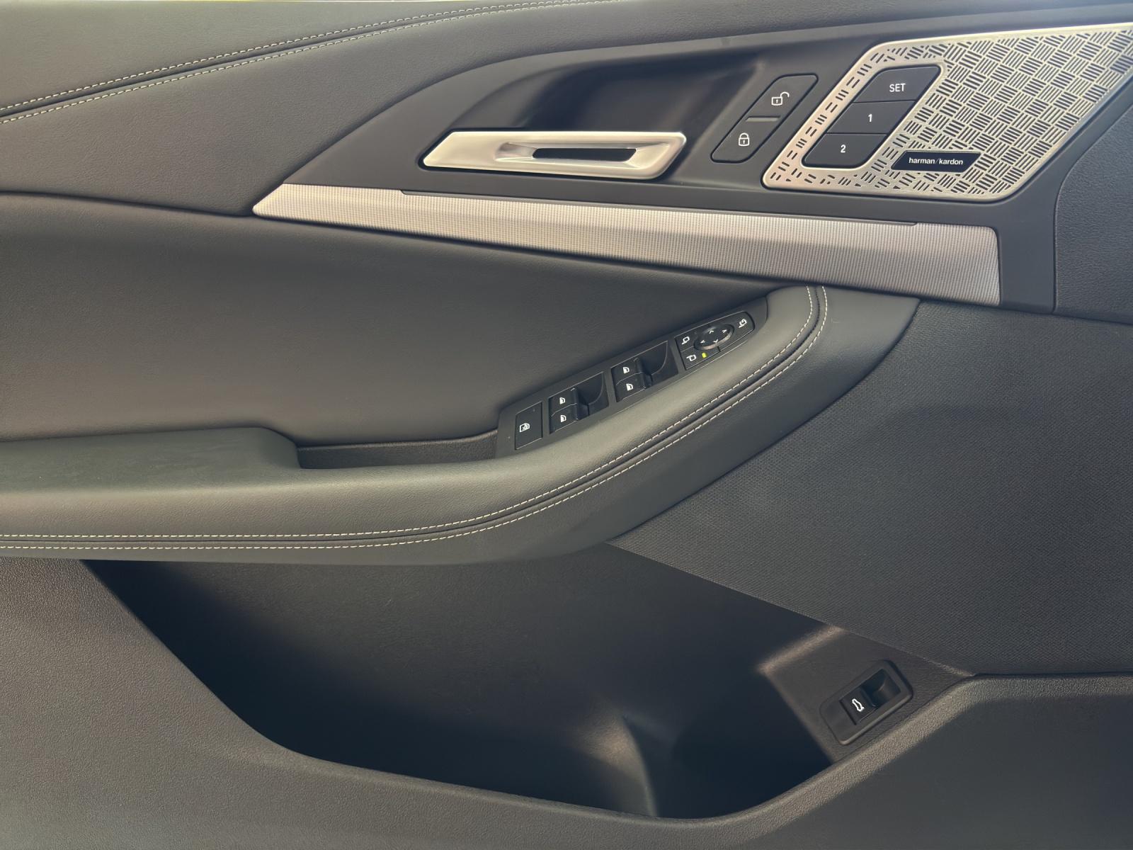 BMW 223i xDrive SDKG Active Tourer-image-7