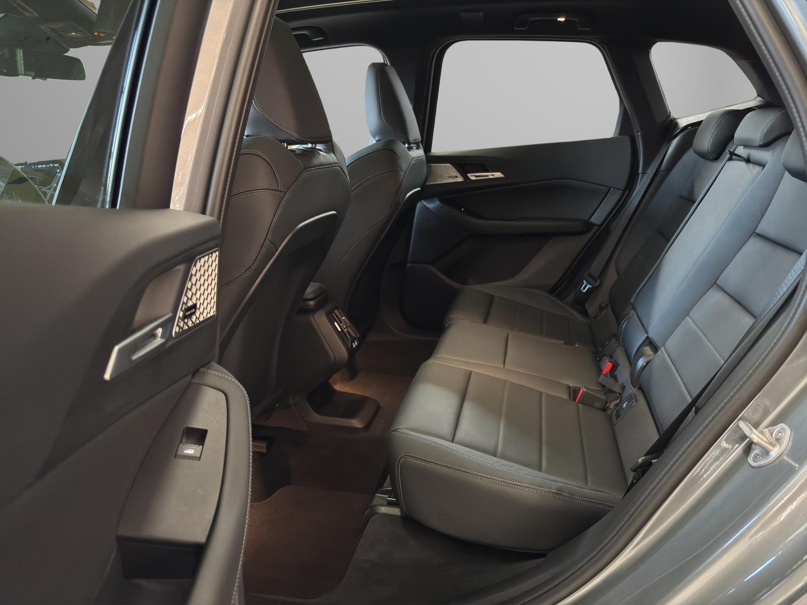 BMW 223i xDrive SDKG Active Tourer-image-8