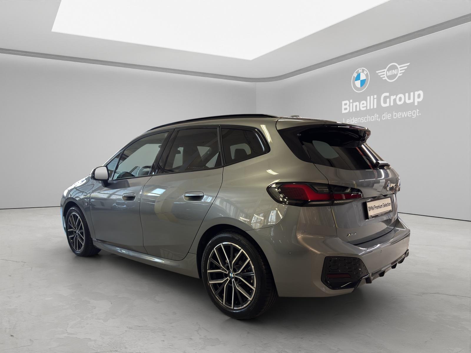 BMW 223i xDrive SDKG Active Tourer-image-13