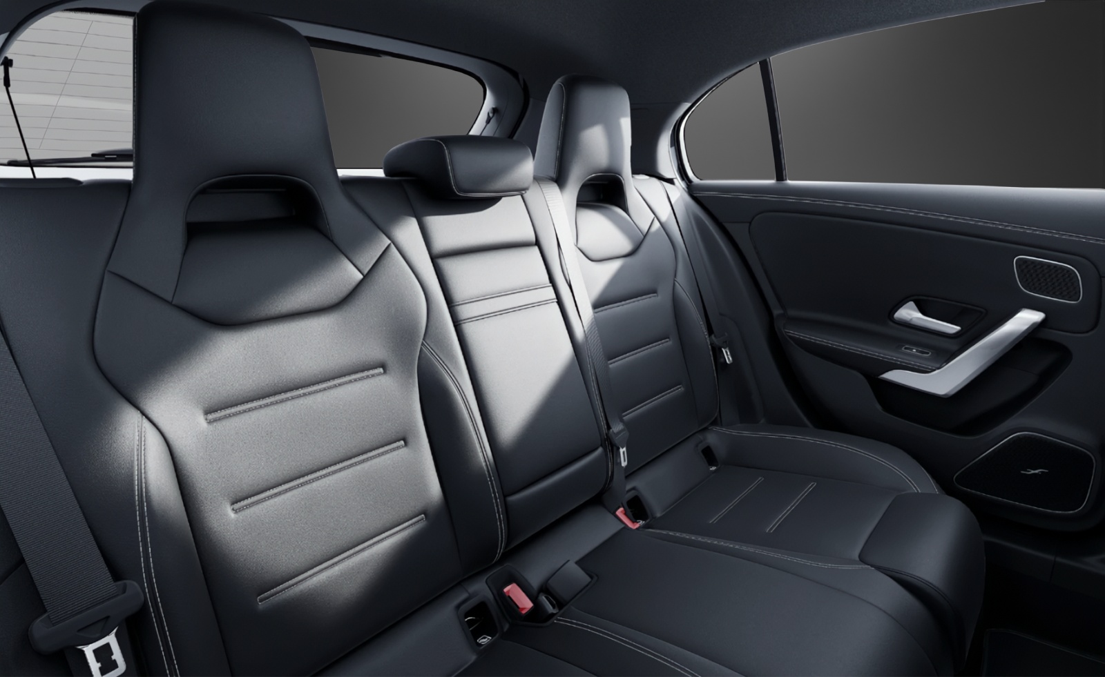 MERCEDES-BENZ A AMG 35 4Matic 8G-DCT-image-8