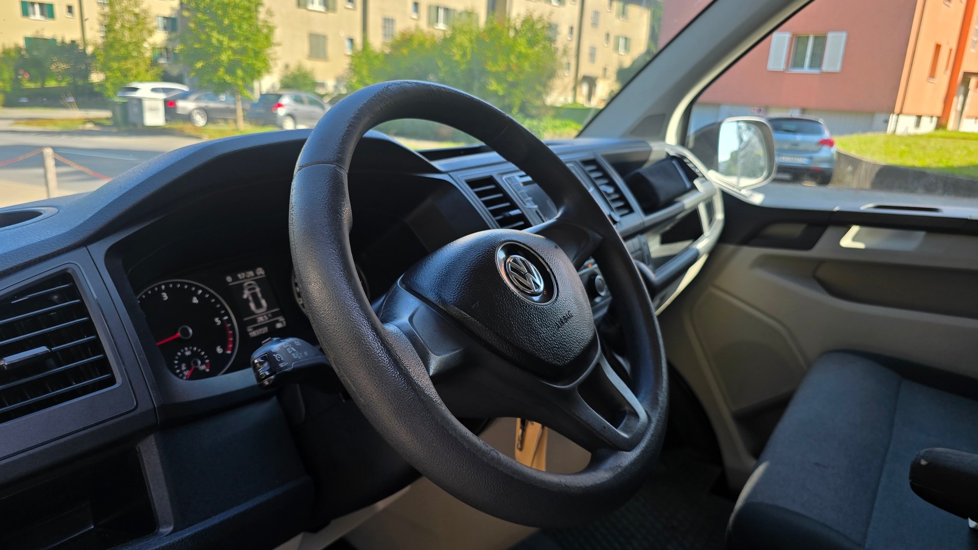 VW T6 2.0 TDI DSG-image-13