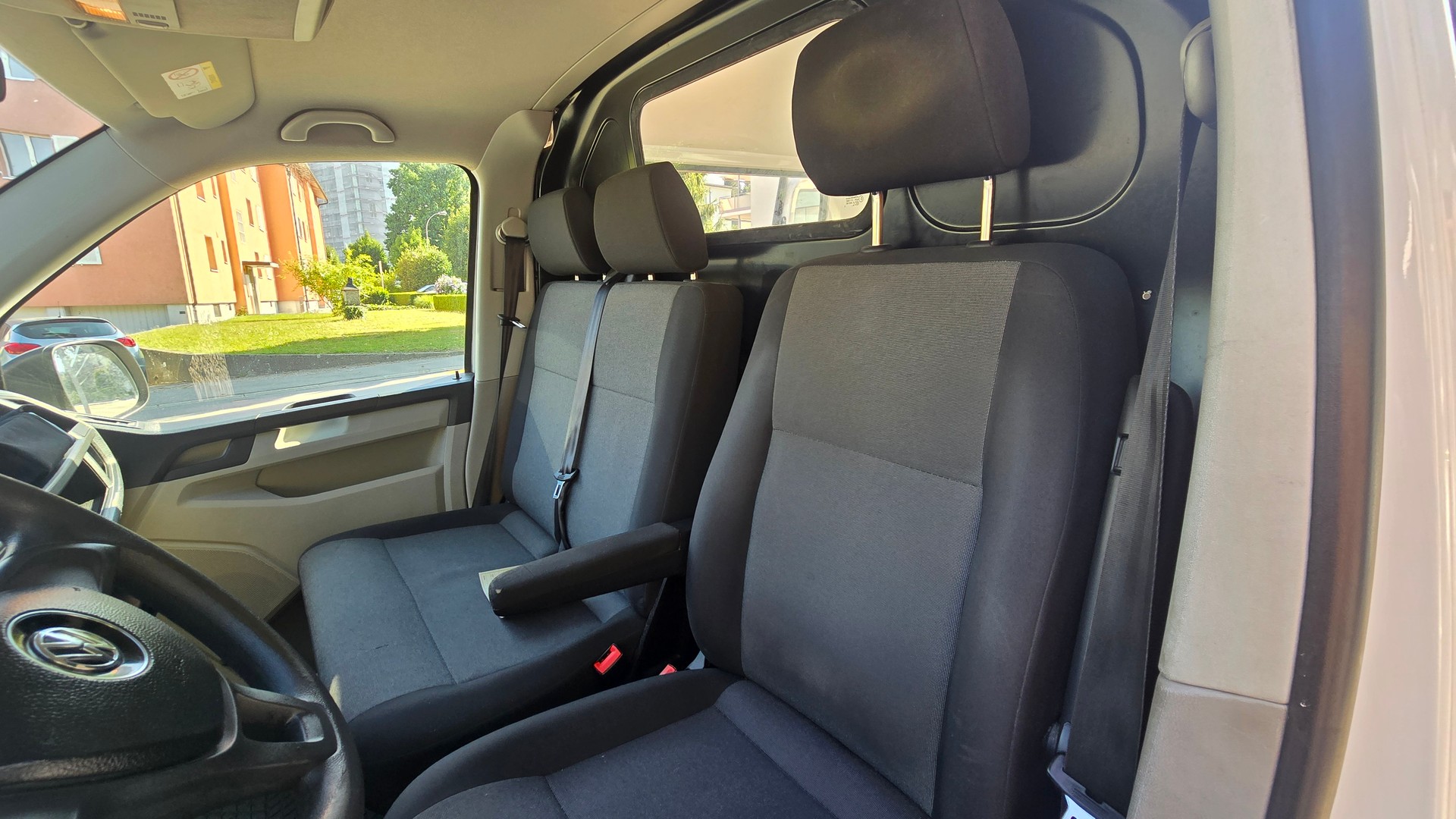 VW T6 2.0 TDI DSG-image-14