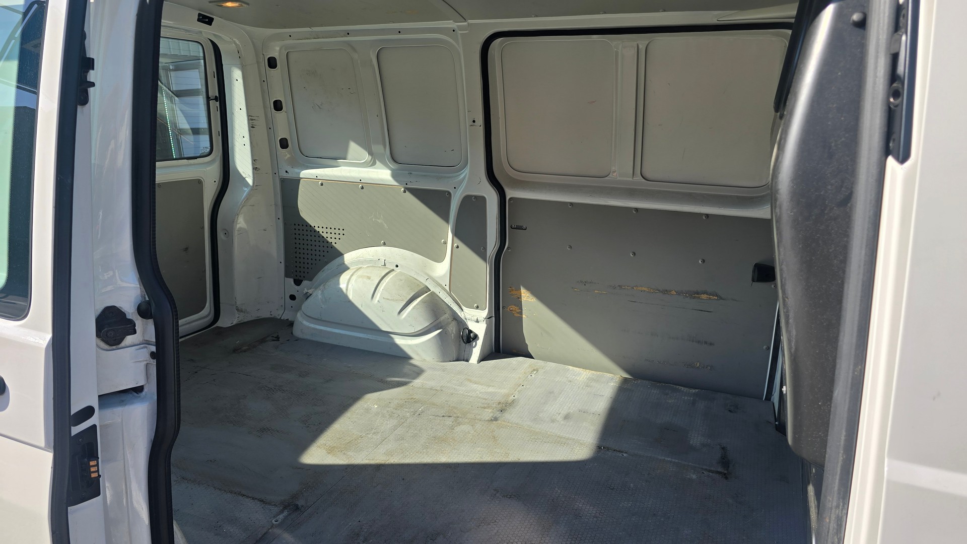 VW T6 2.0 TDI DSG-image-8