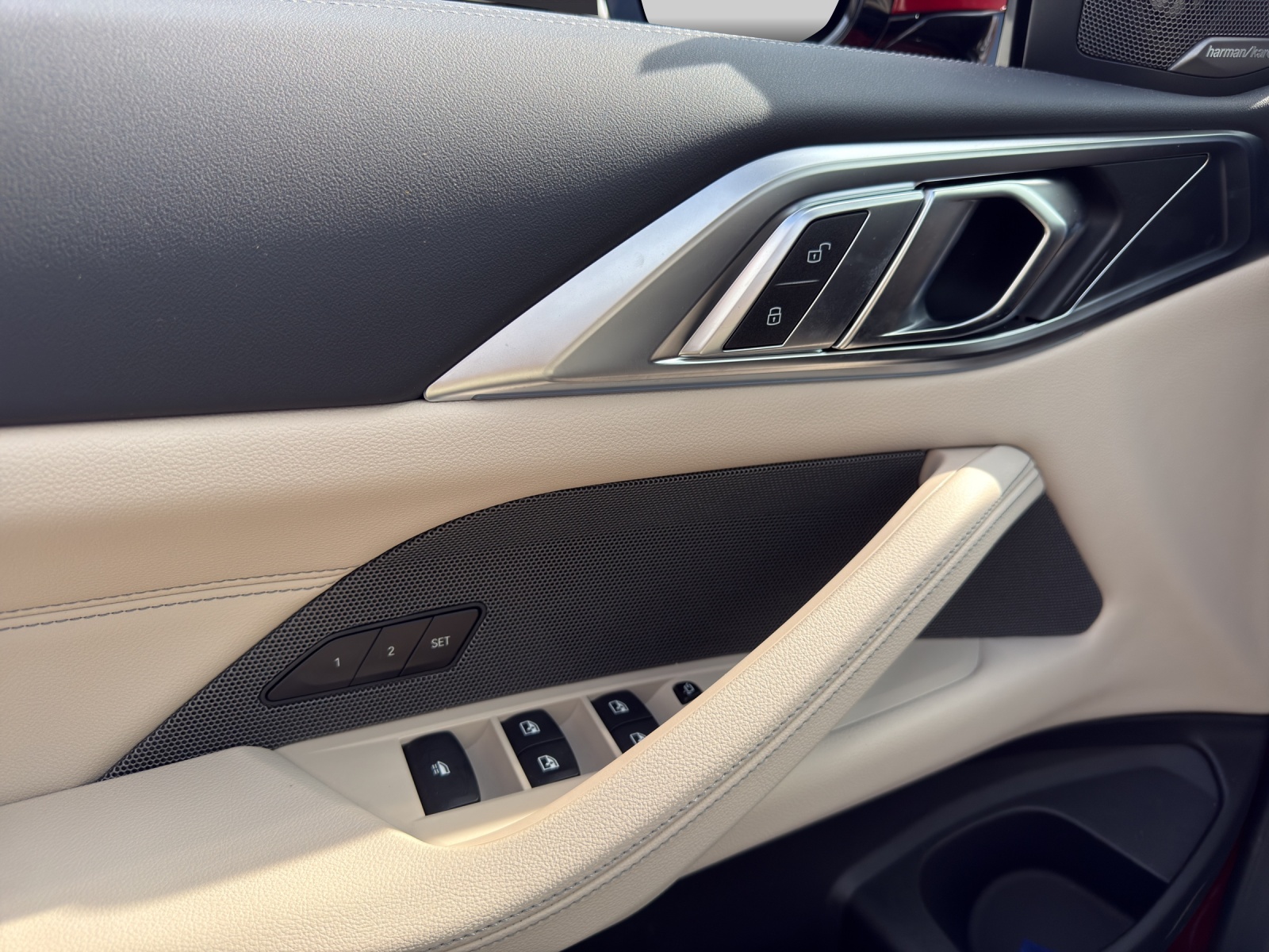 BMW 420i SAG Cabrio-image-19