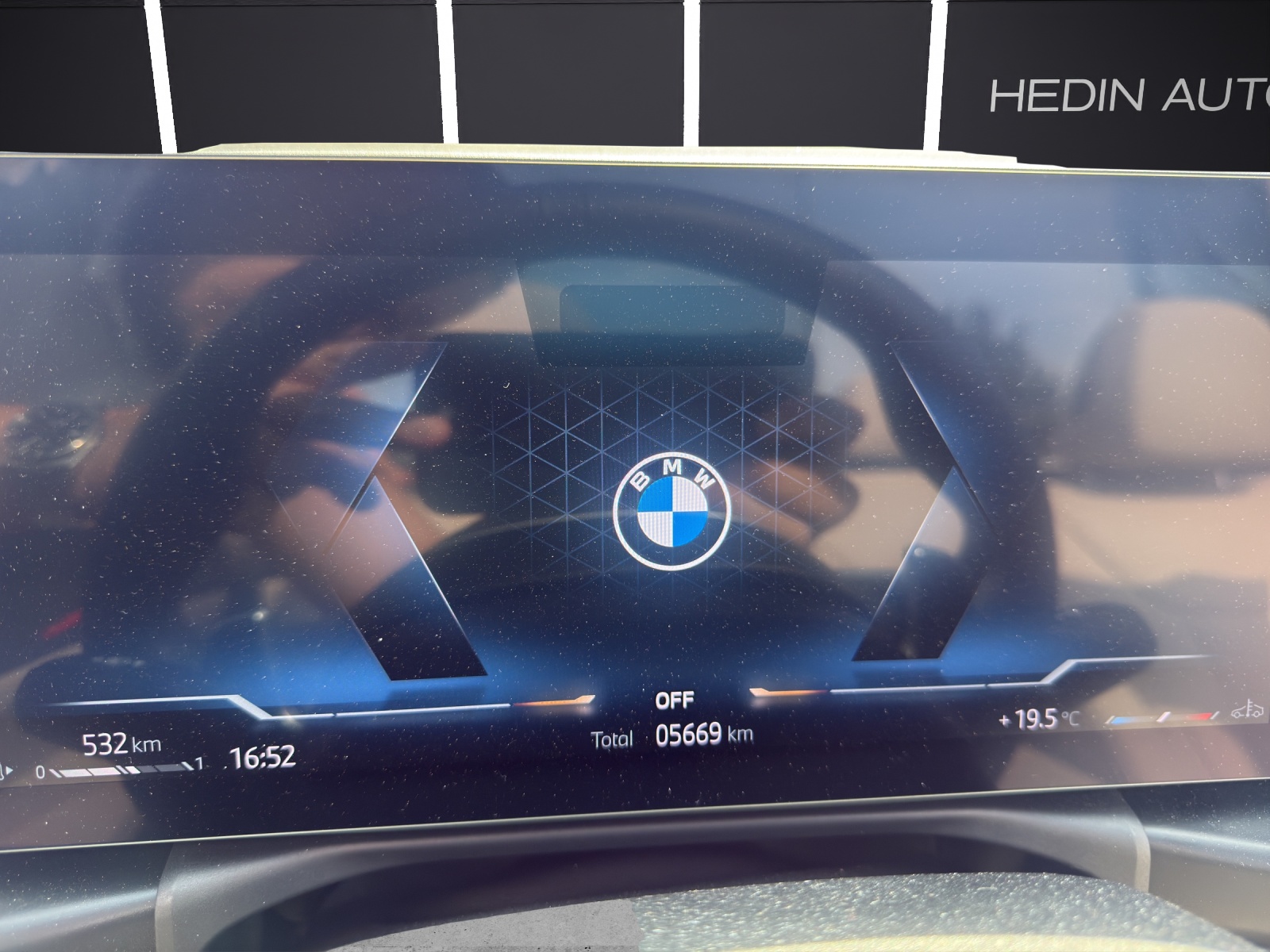 BMW 420i SAG Cabrio-image-14