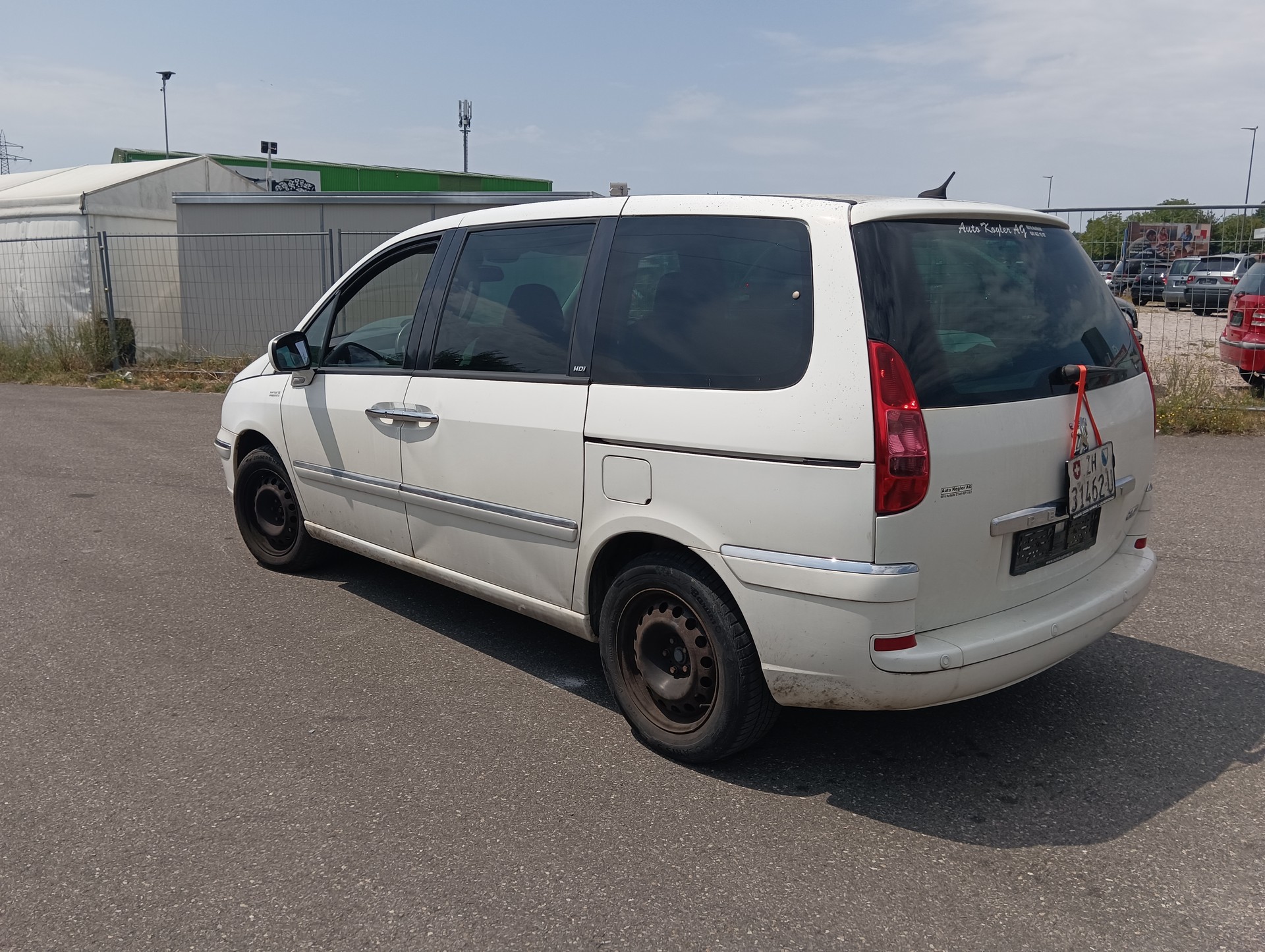 PEUGEOT 807 2.0 16V HDi Family+-image-4