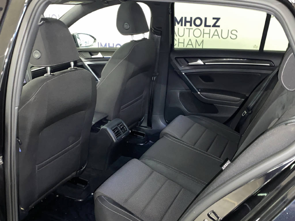 VW Golf VII 2.0 TSI R DSG 4motion-image-16