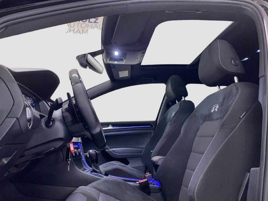 VW Golf VII 2.0 TSI R DSG 4motion-image-6