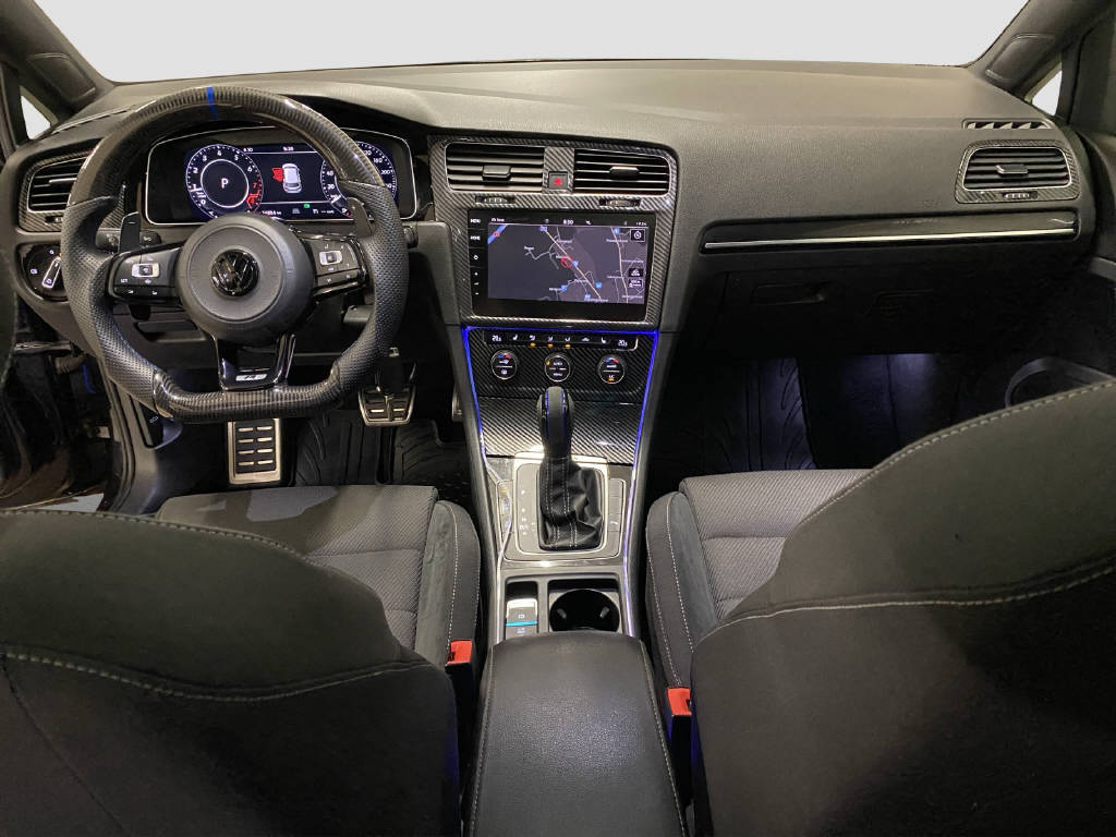 VW Golf VII 2.0 TSI R DSG 4motion-image-10
