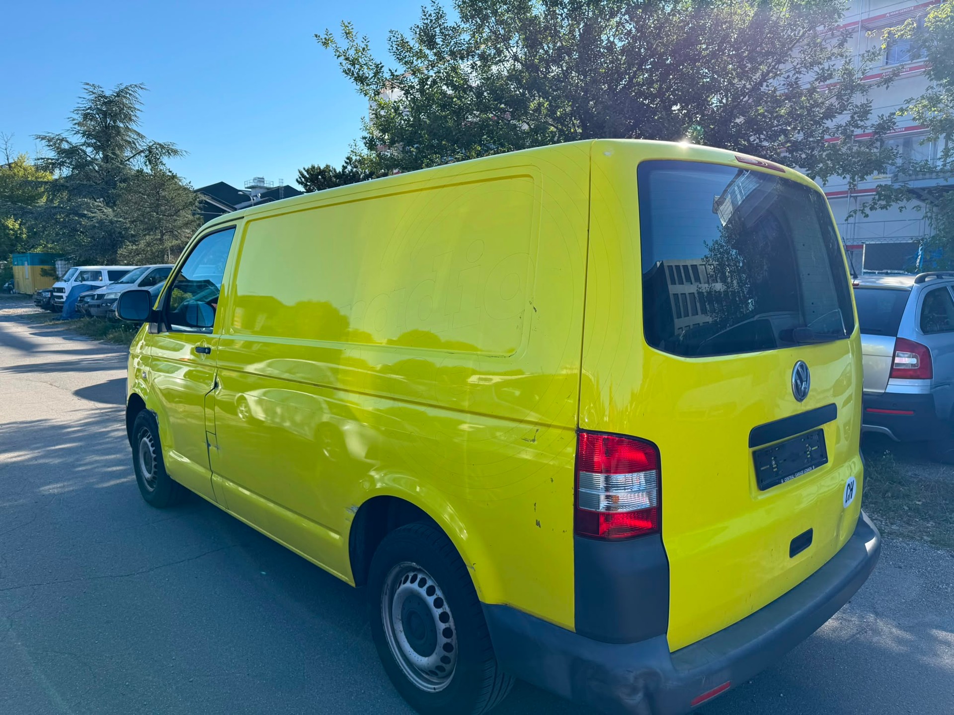 VW T5 2.0 TDI Entry-image-5