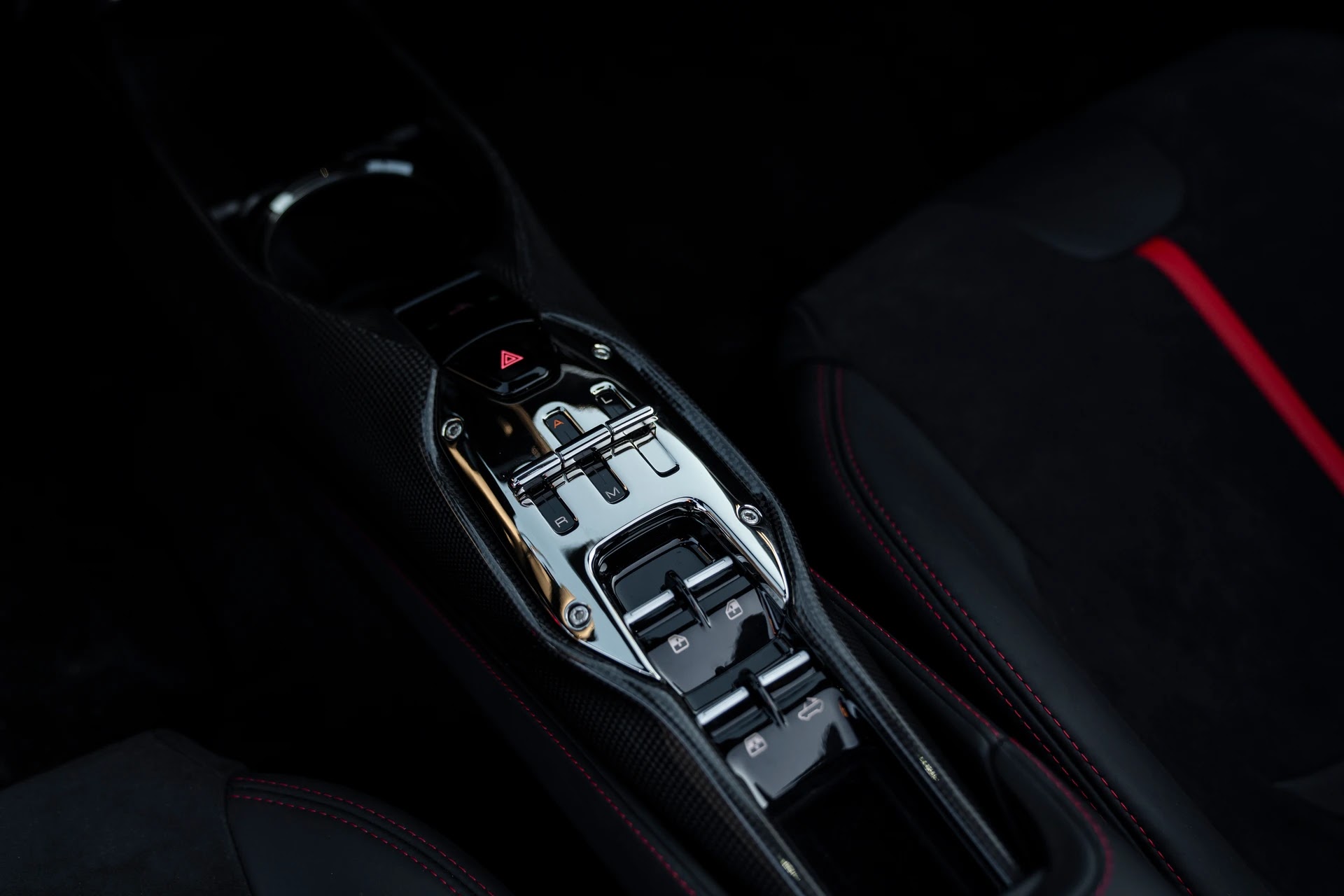 FERRARI SF90 Spider-image-6
