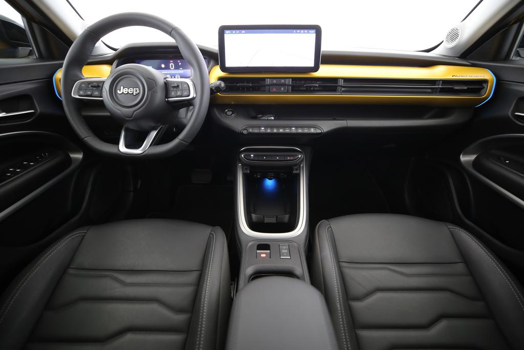 JEEP Avenger Summit-image-8