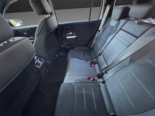 MERCEDES-BENZ GLB 250 4Matic 8G-Tronic-image-10