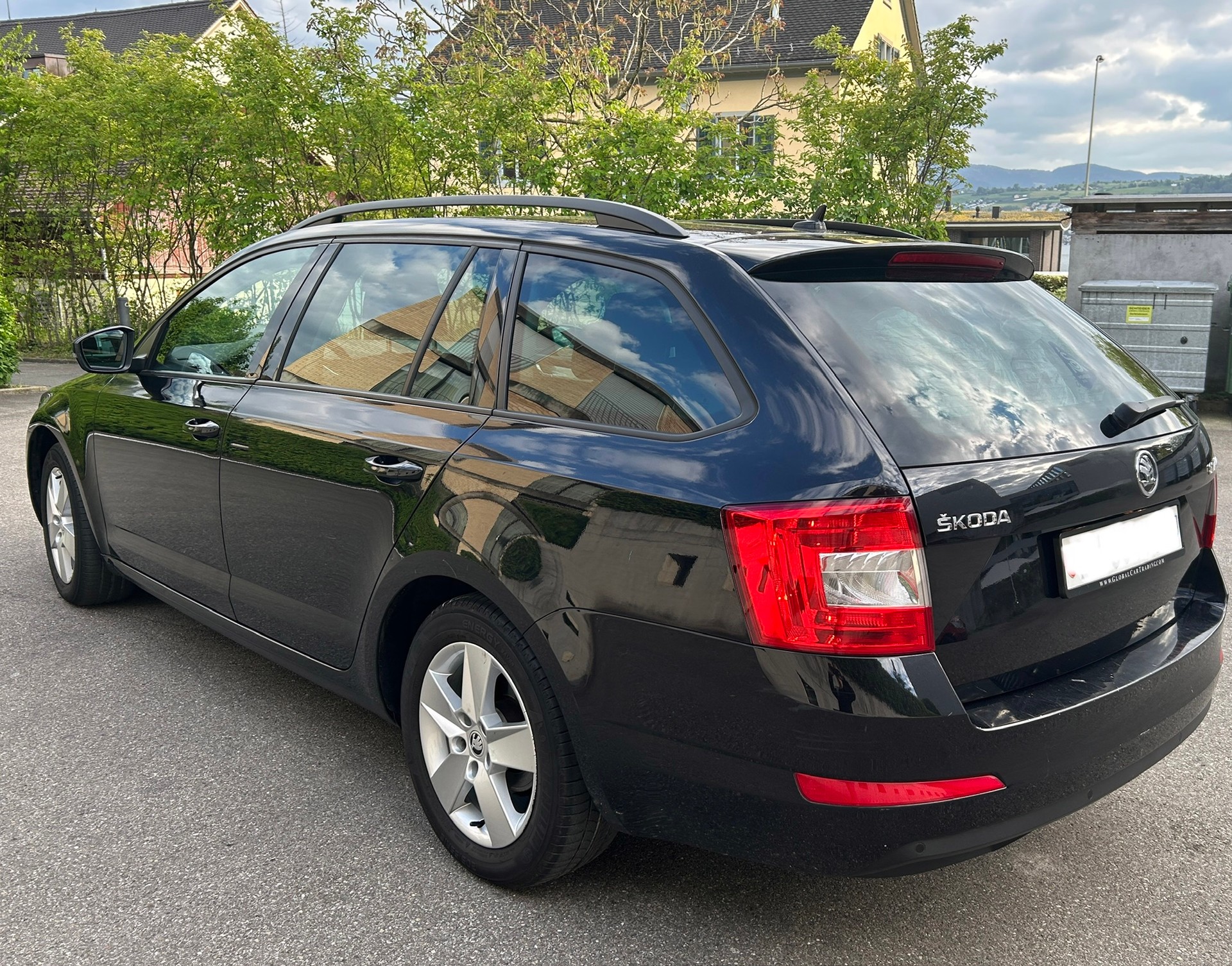SKODA 1.4 TSI 140 Fresh DSG-image-3