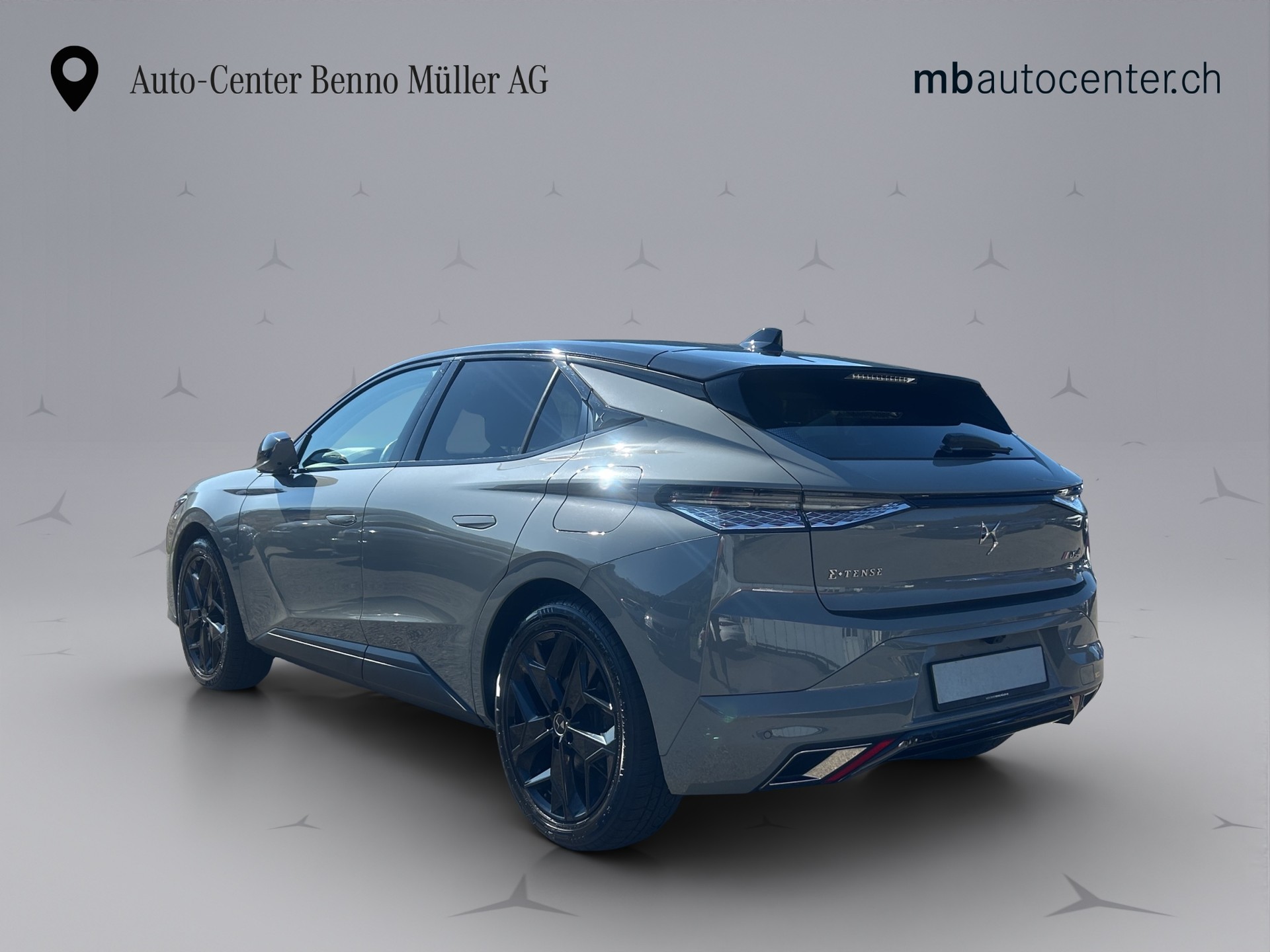 DS AUTOMOBILES 4 1.6 E-Tense Performance Line+-image-2