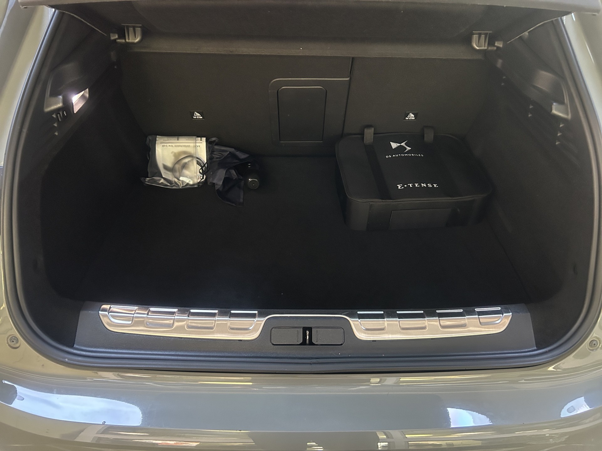 DS AUTOMOBILES 4 1.6 E-Tense Performance Line+-image-16
