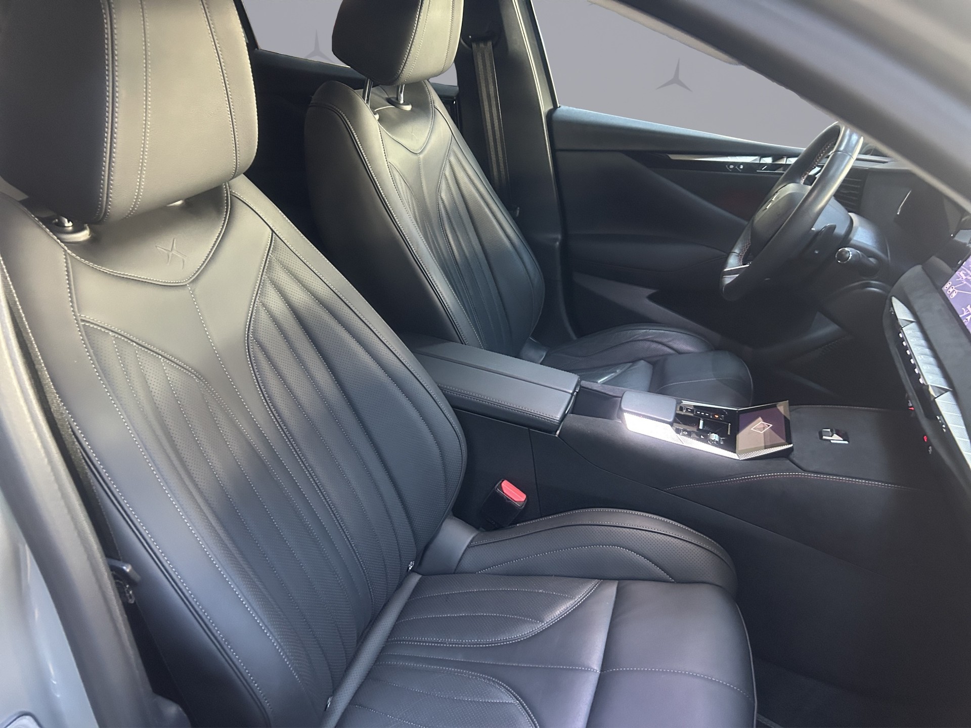 DS AUTOMOBILES 4 1.6 E-Tense Performance Line+-image-14