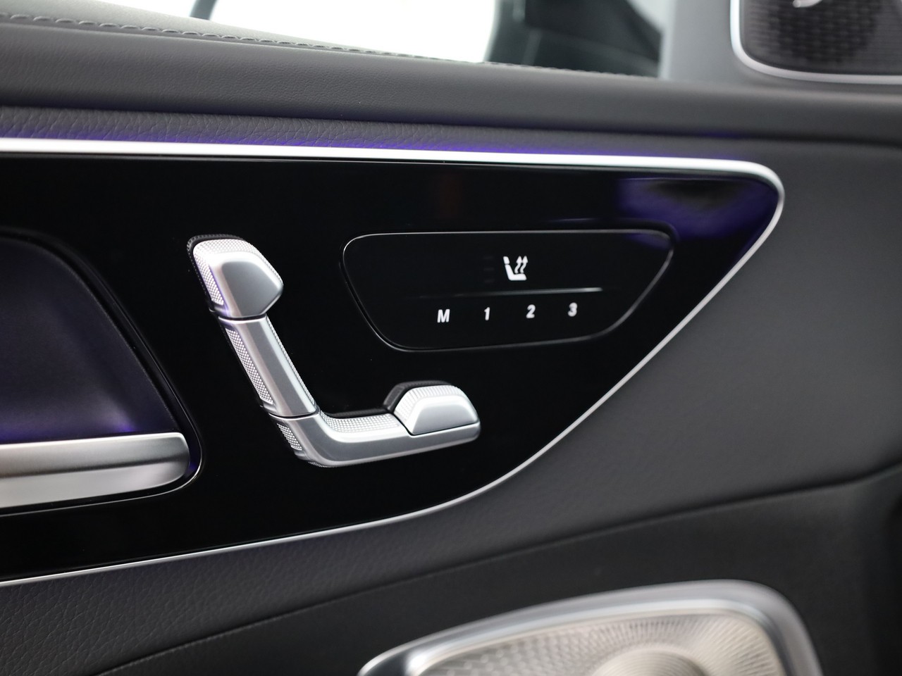 MERCEDES-BENZ C 220 d 4 Matic-image-15