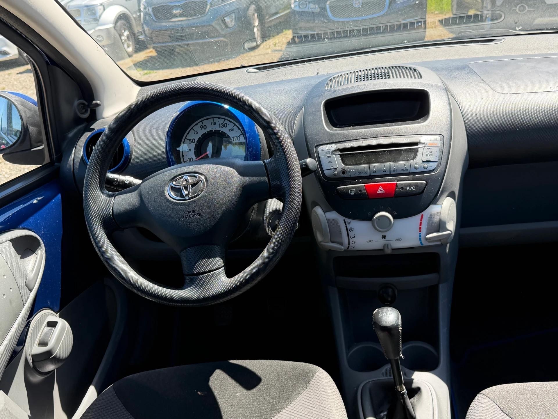 TOYOTA Aygo 1.0-image-4