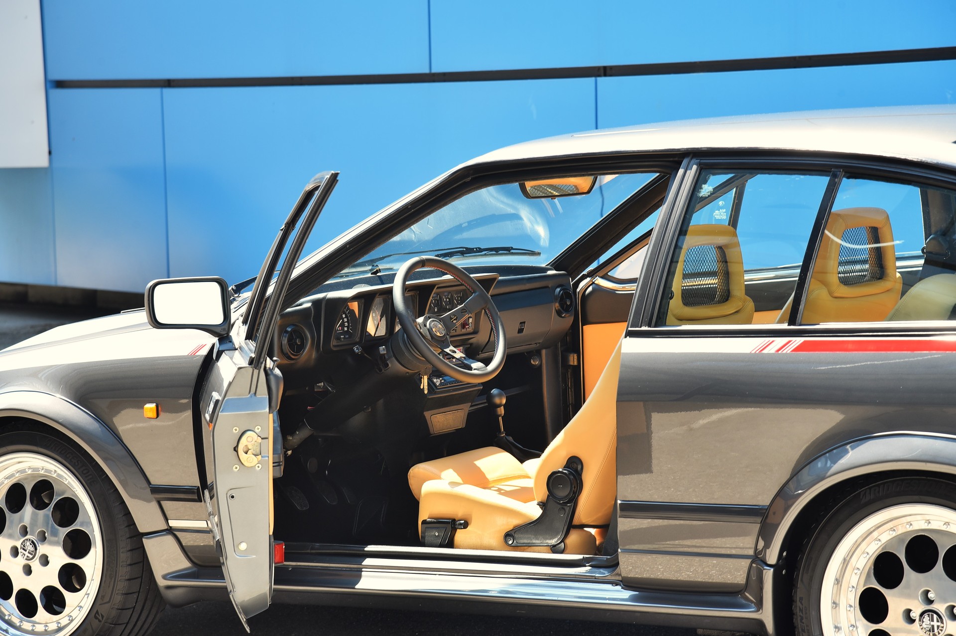 ALFA ROMEO GTV 6 2.5 Grand Prix-image-5