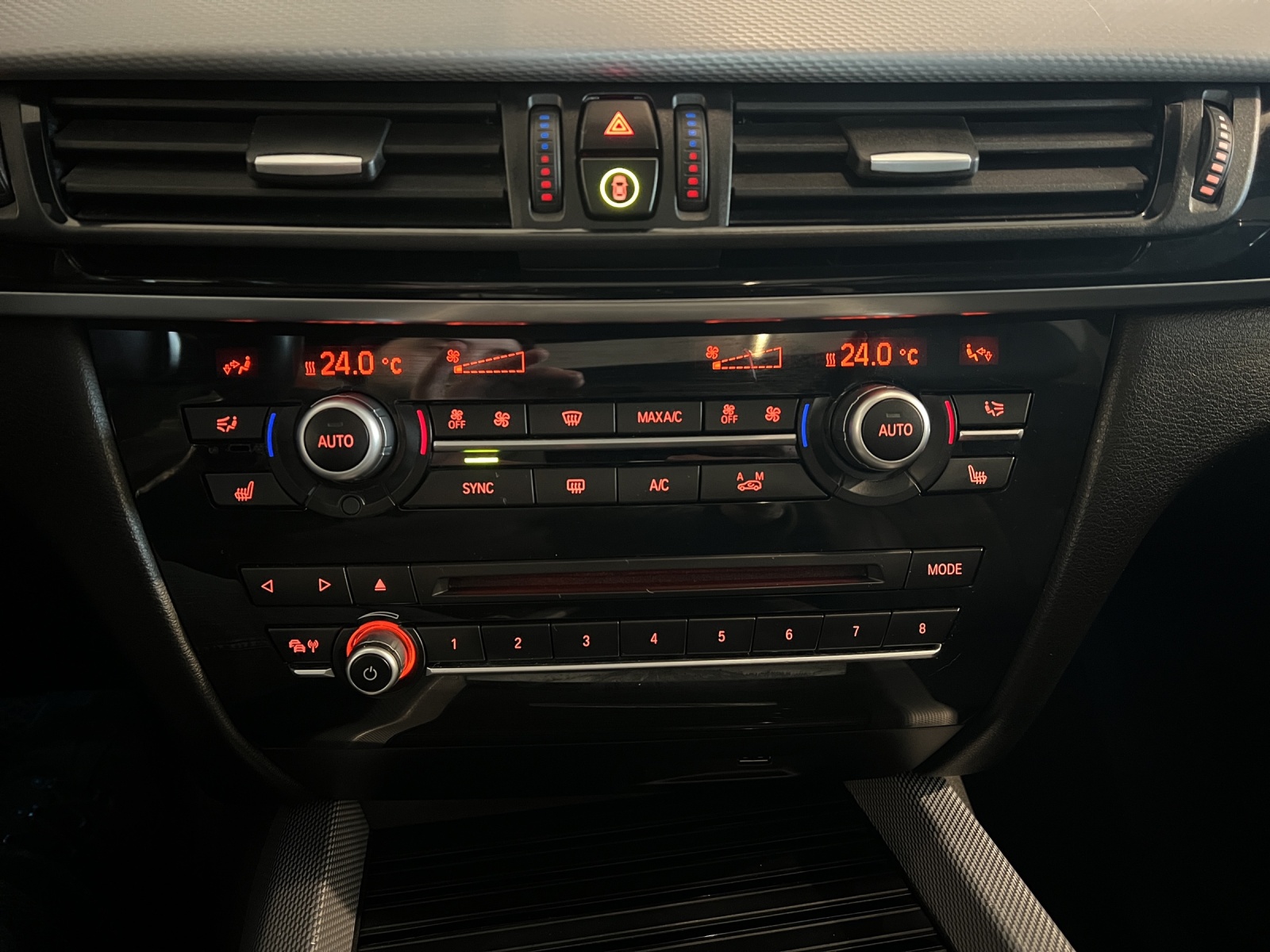 BMW X5 xDrive 30d Steptronic-image-18