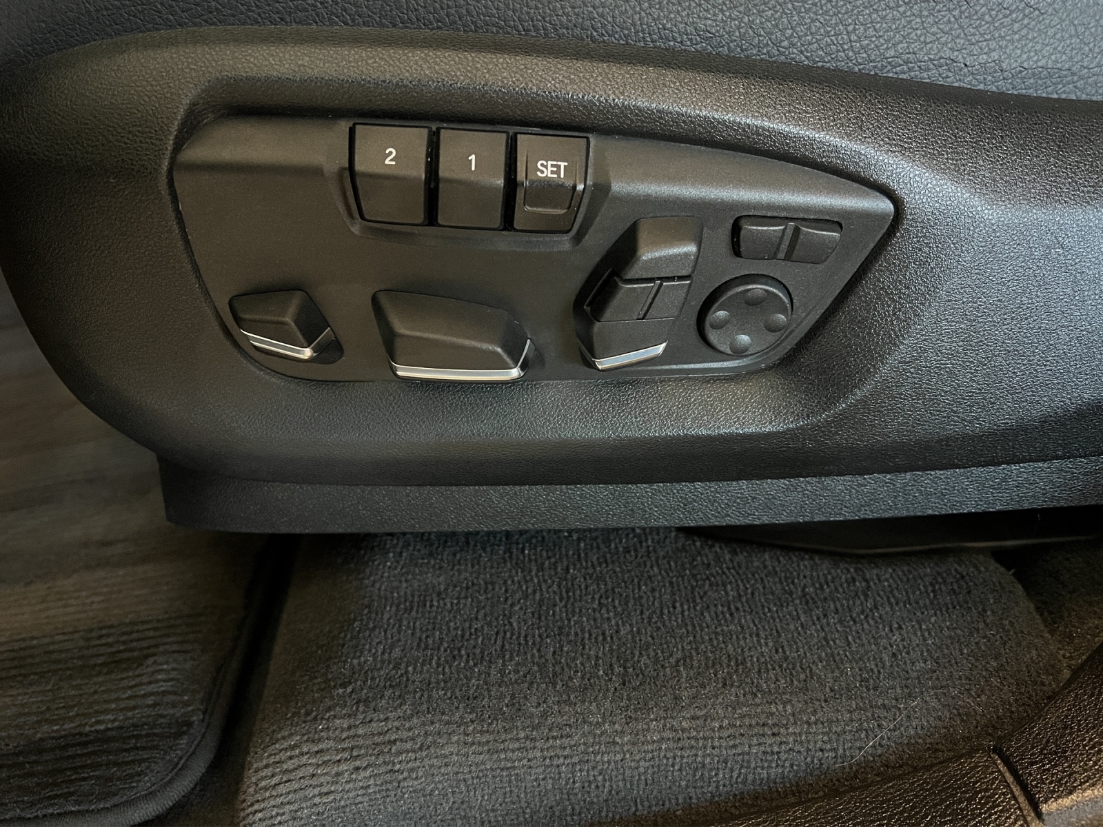 BMW X5 xDrive 30d Steptronic-image-12