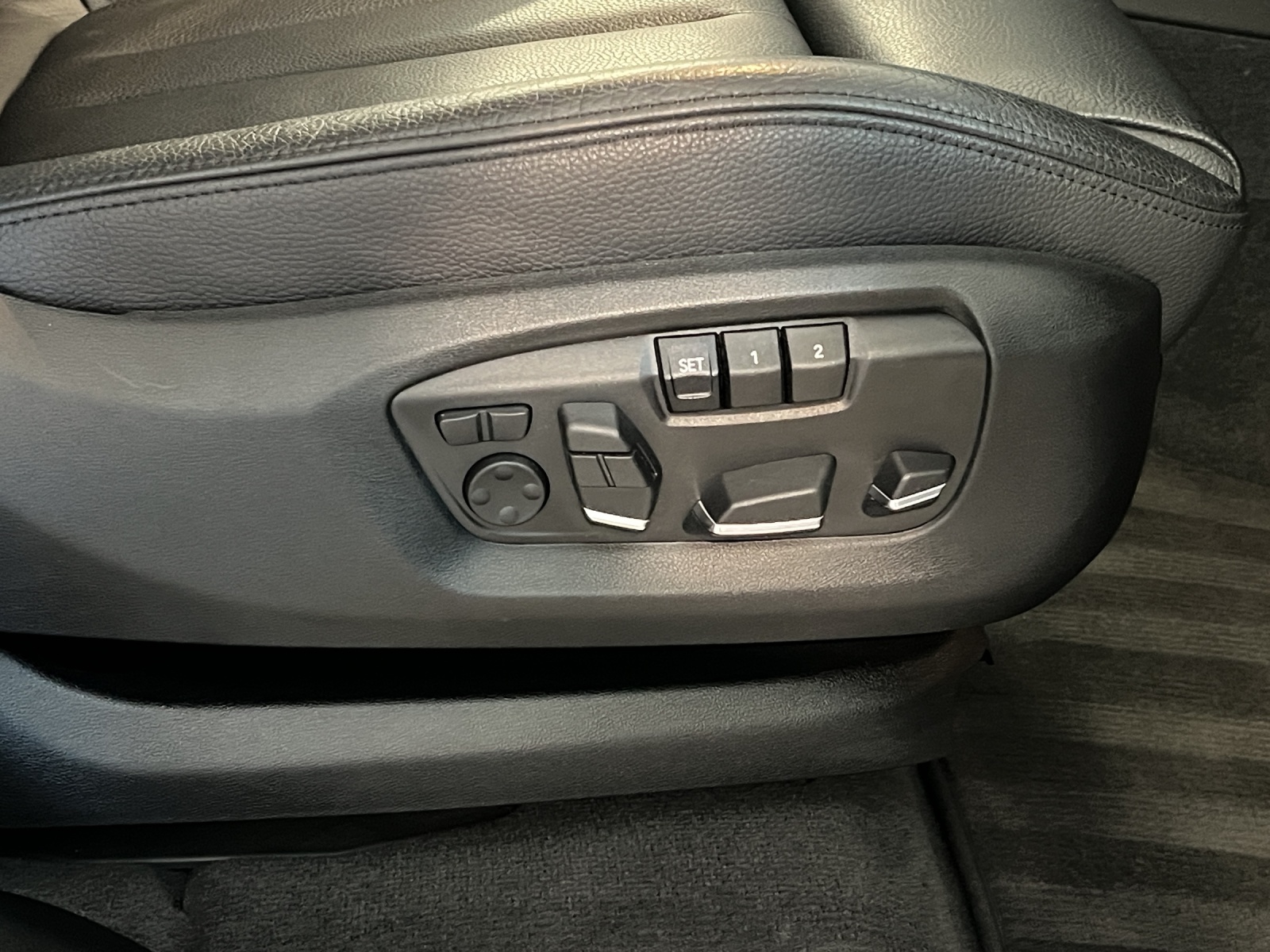 BMW X5 xDrive 30d Steptronic-image-9