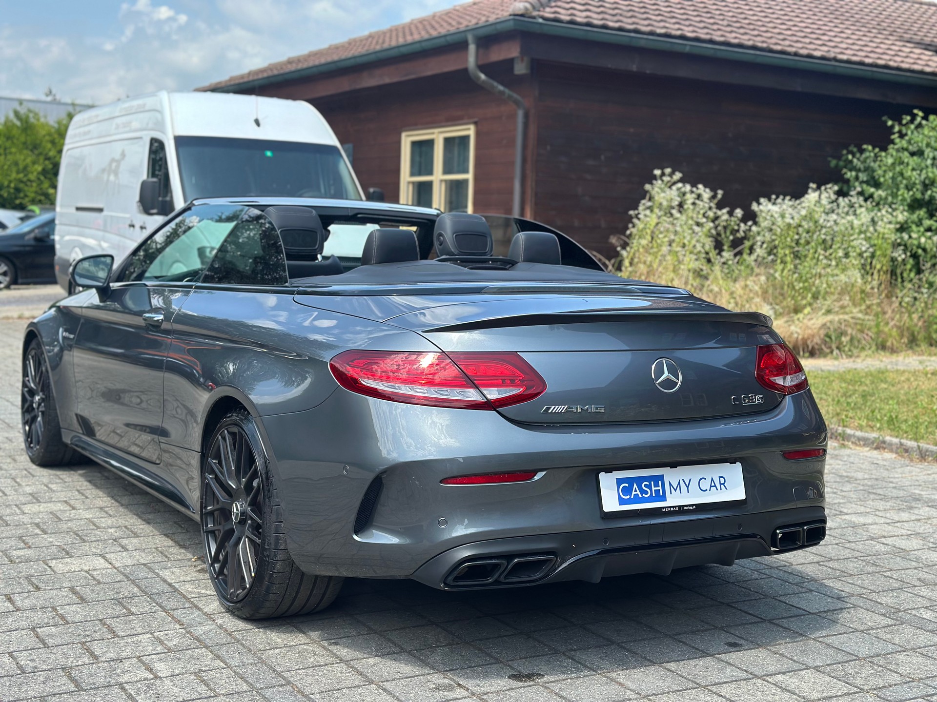 MERCEDES-BENZ C 63 S Cabriolet AMG Speedshift-image-4