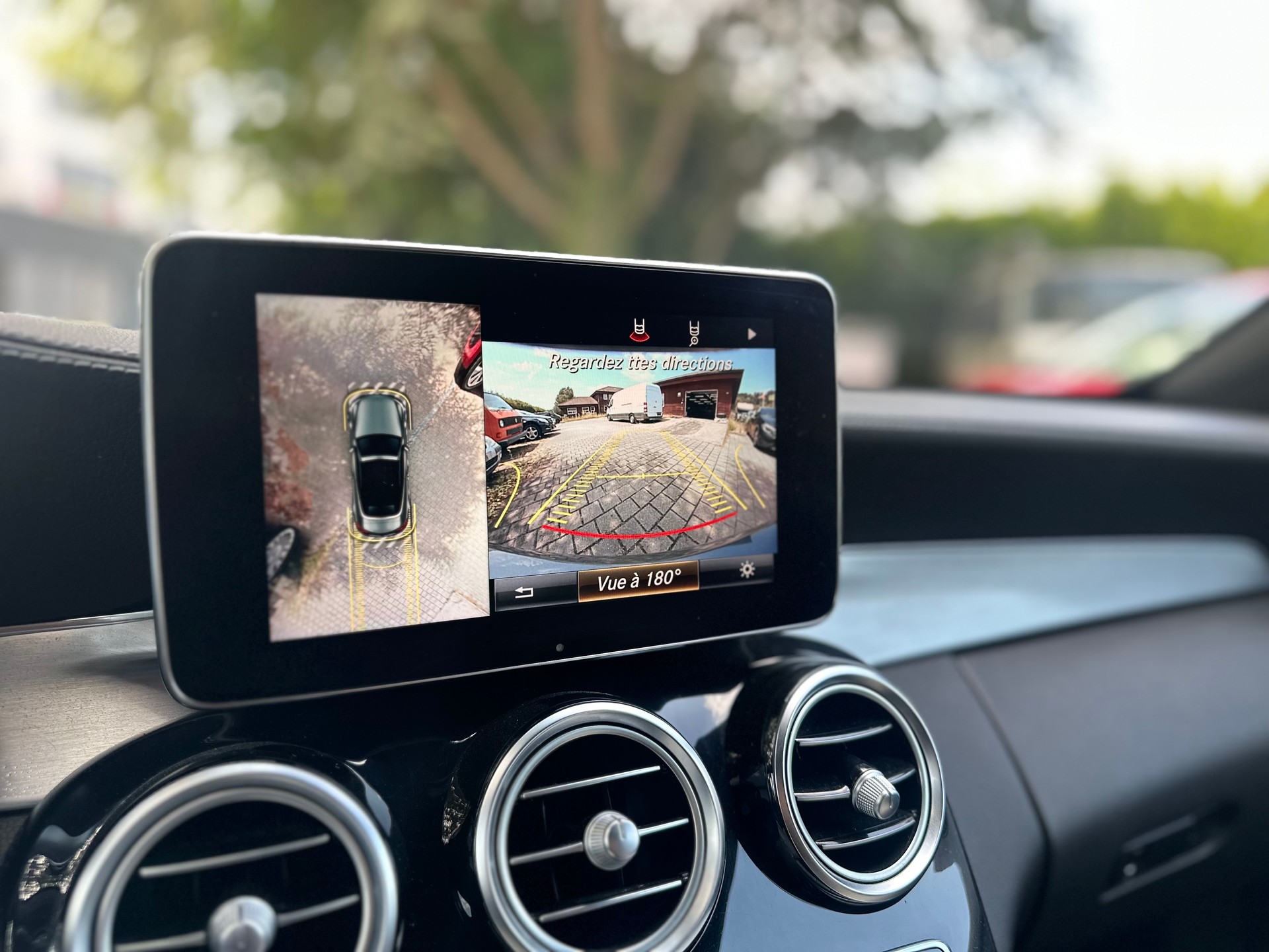 MERCEDES-BENZ C 63 S Cabriolet AMG Speedshift-image-12