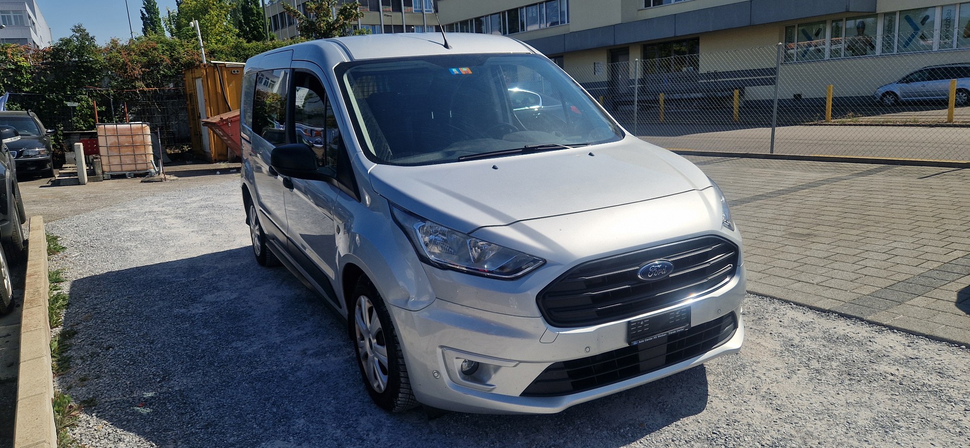 FORD TRANSIT CONNECT-image-2