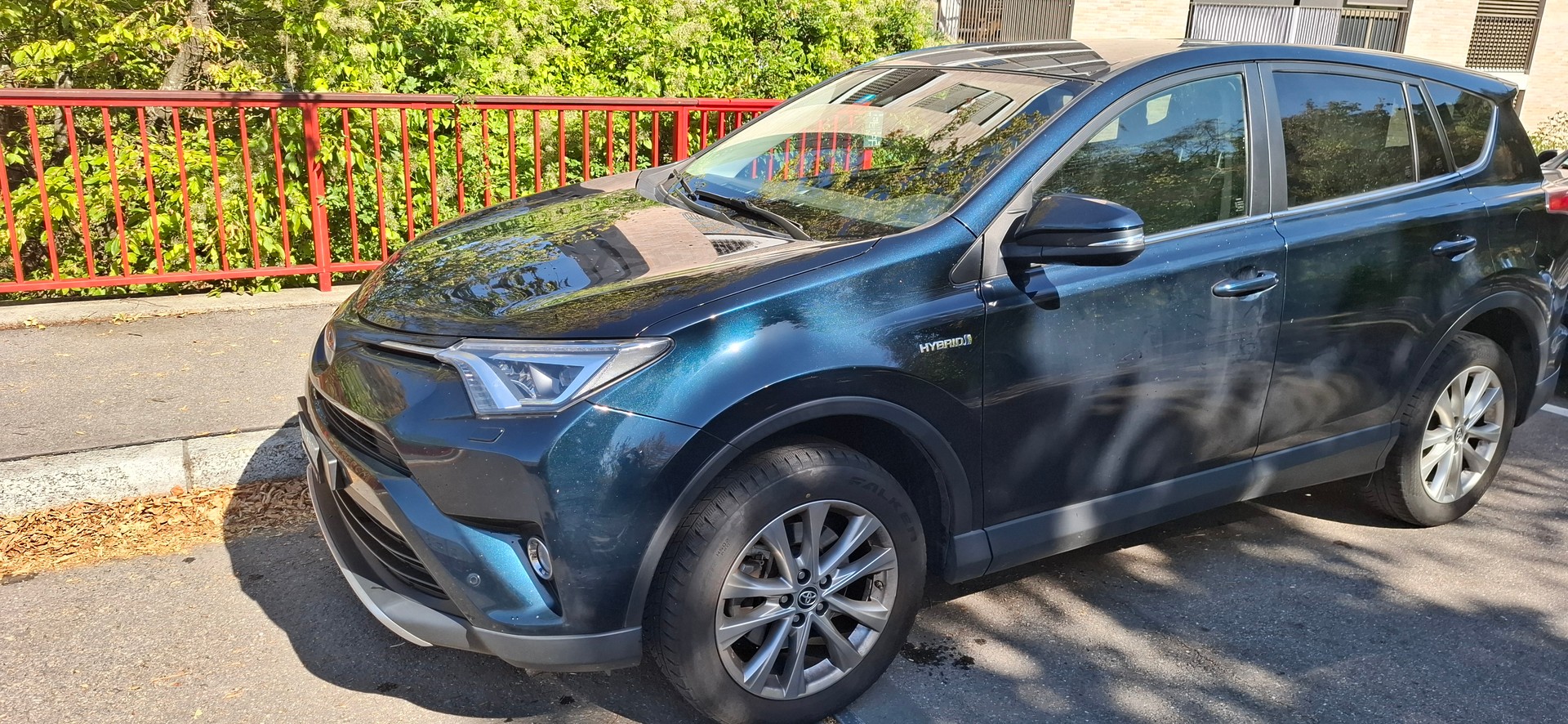 TOYOTA 2.5 HSD Premium-image-2