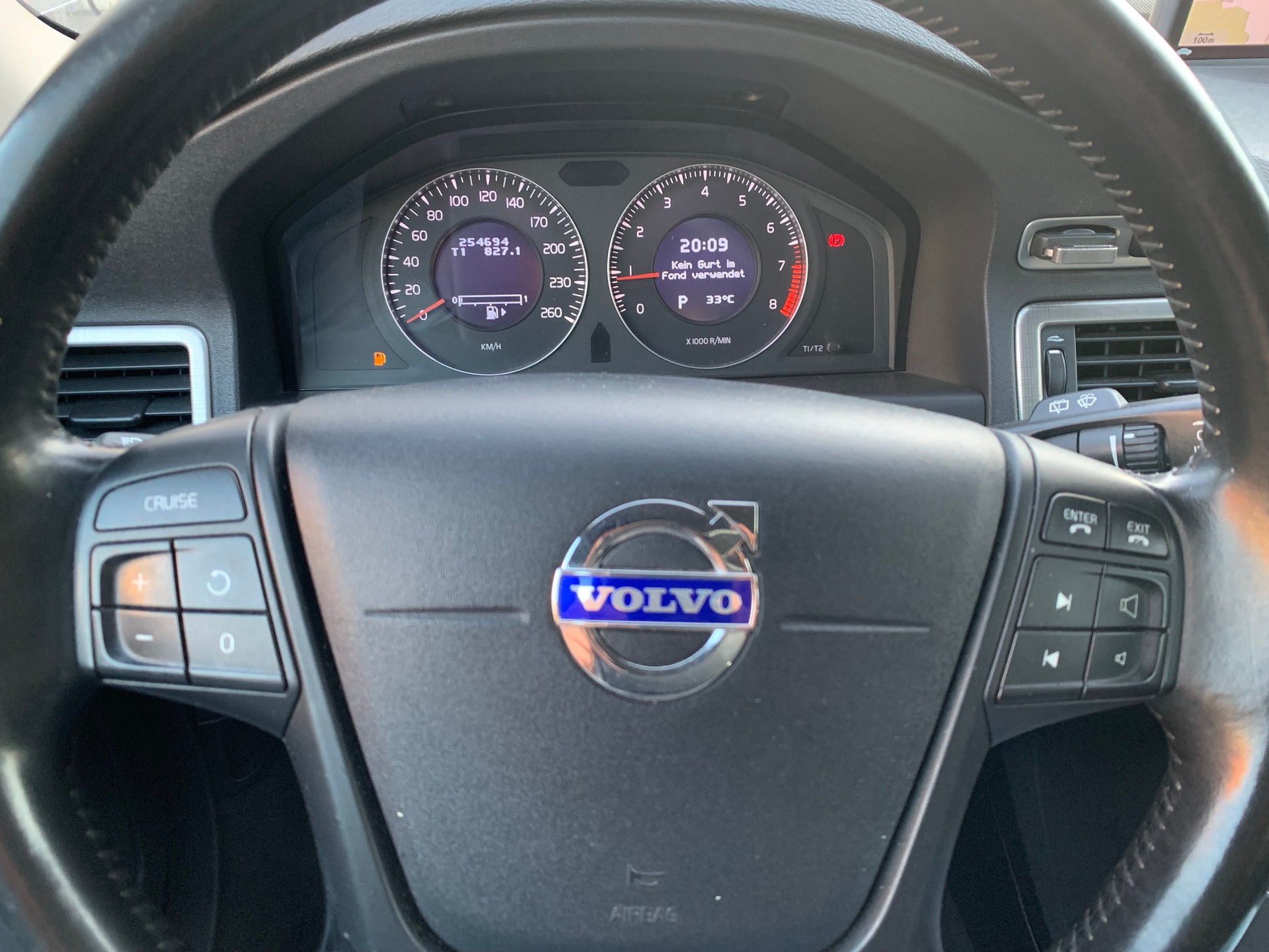 VOLVO V70 2.0T Kinetic Powershift-image-11