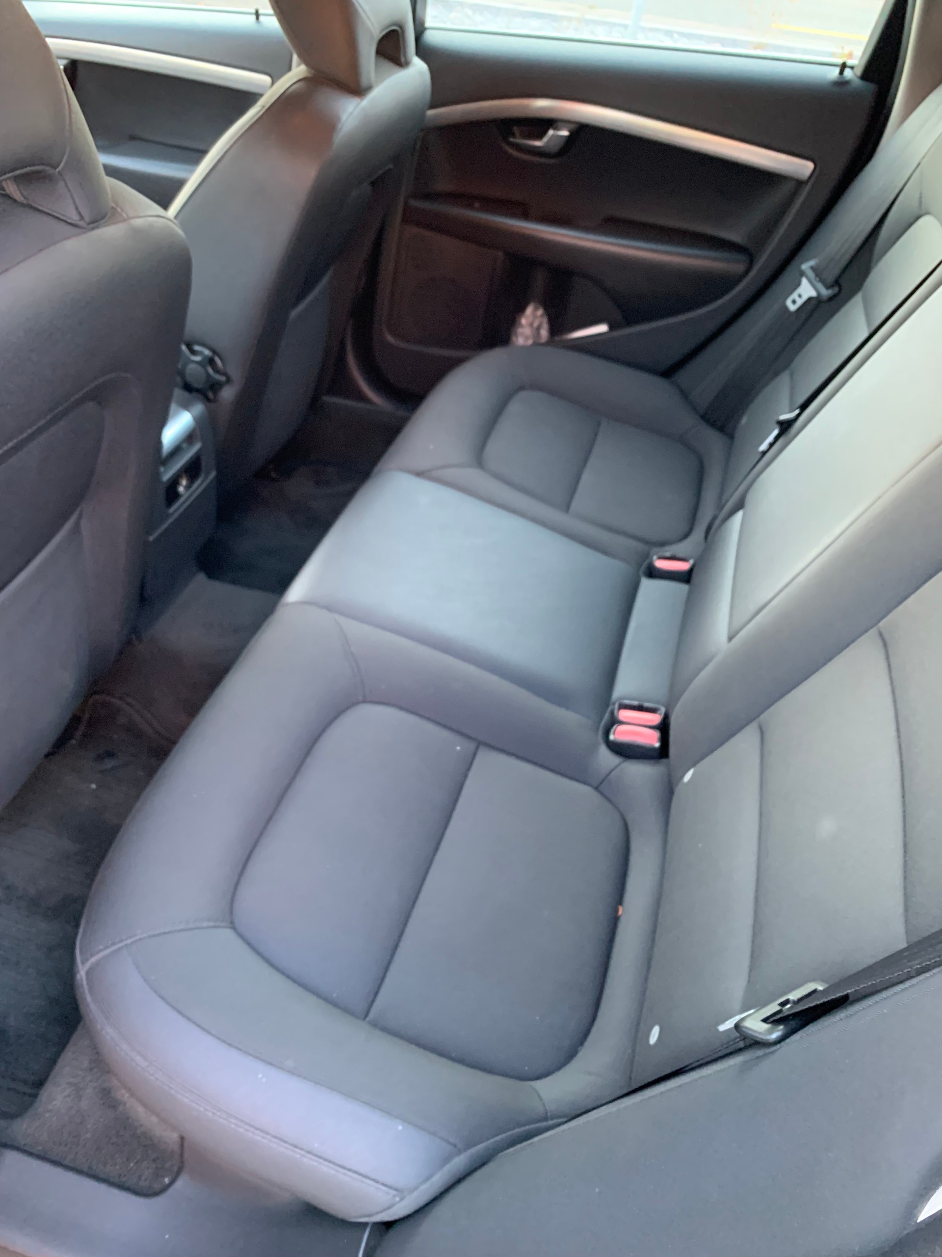 VOLVO V70 2.0T Kinetic Powershift-image-7