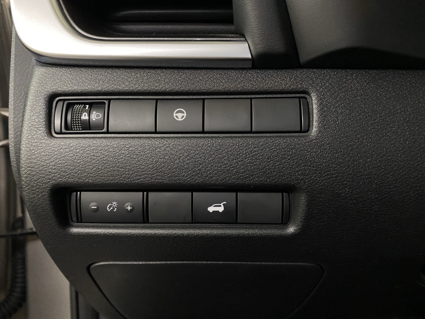 NISSAN X-Trail 1.5 VC-T e-Power 4WD 7 Sitze N-Trek-image-18